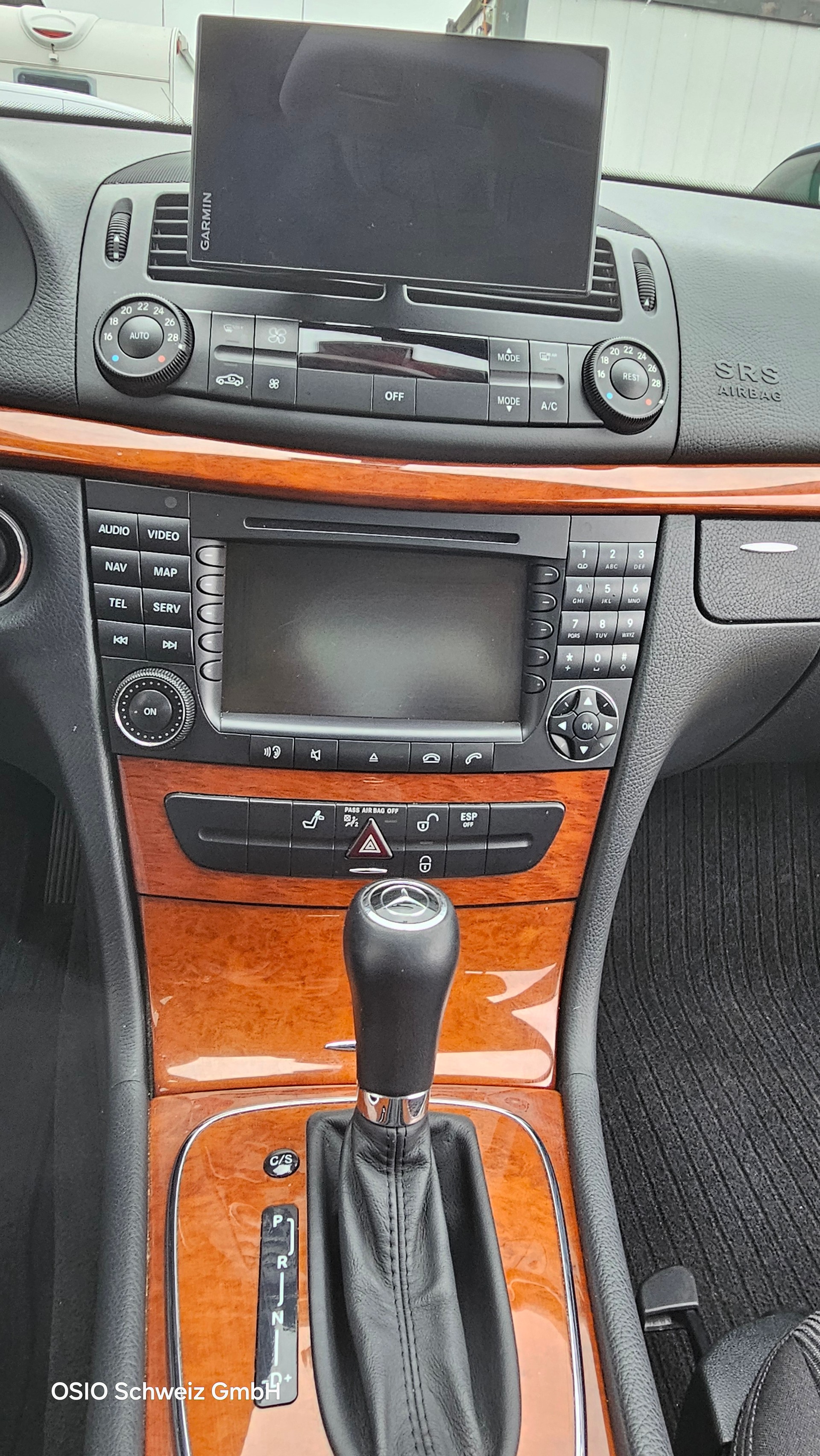 MERCEDES-BENZ E 200 Kompressor NGT Classic Automatic-image-10