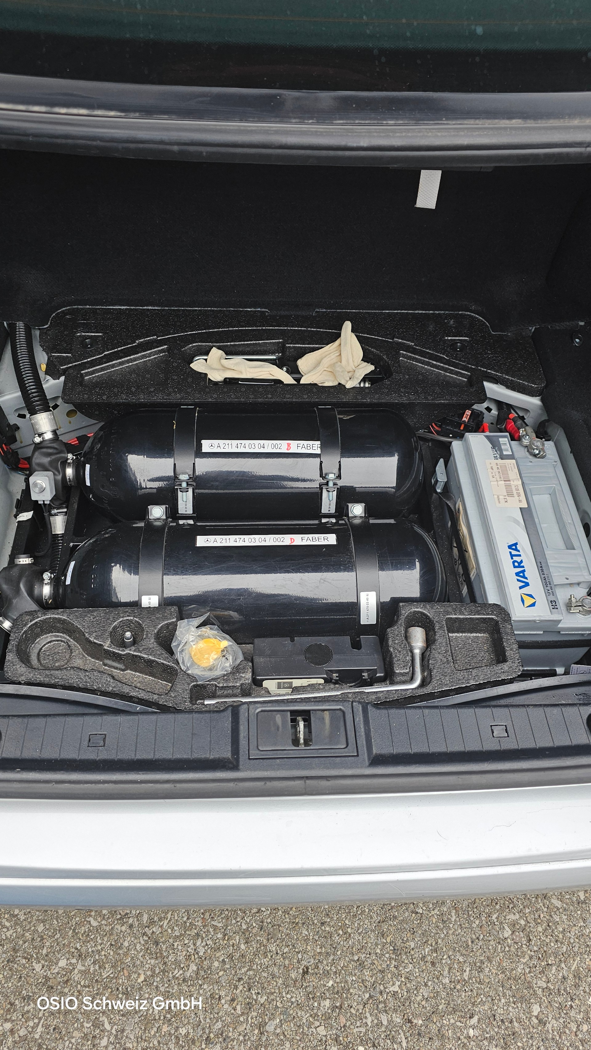 MERCEDES-BENZ E 200 Kompressor NGT Classic Automatic-image-16