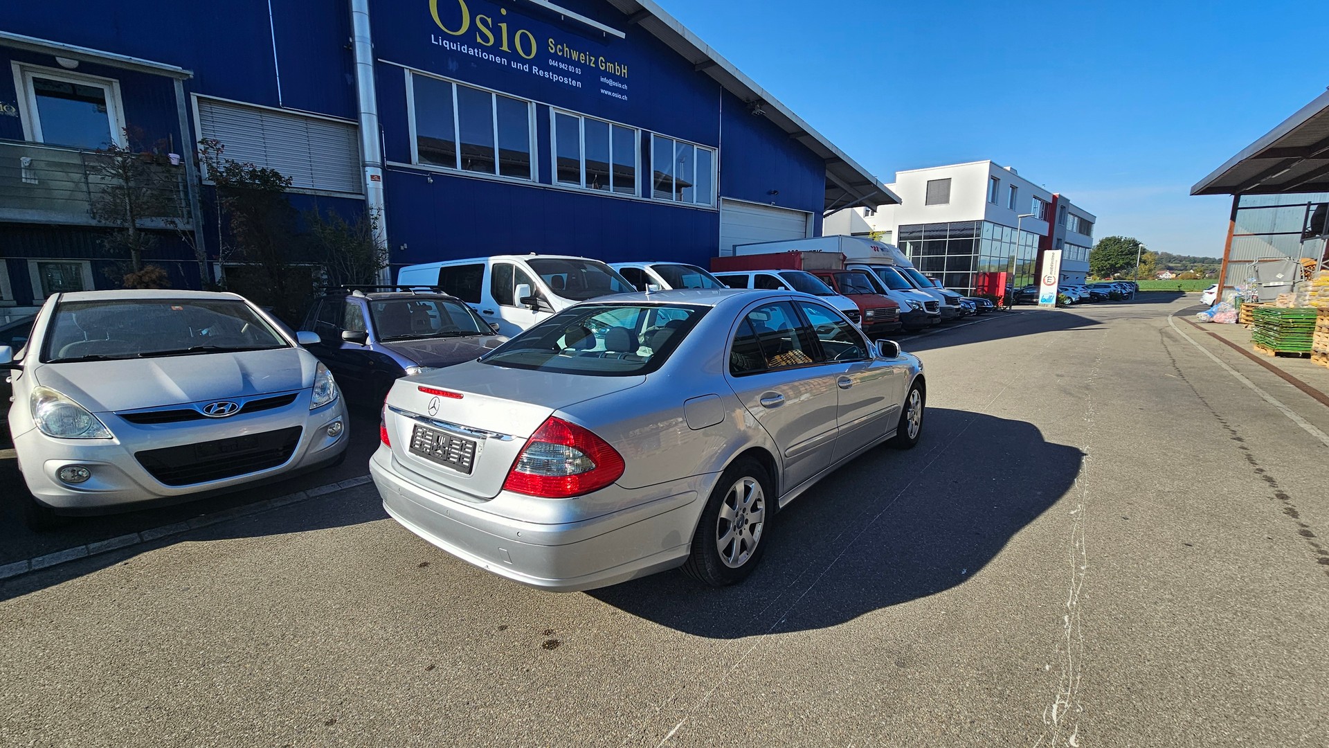 MERCEDES-BENZ E 200 Kompressor NGT Classic Automatic-image-6