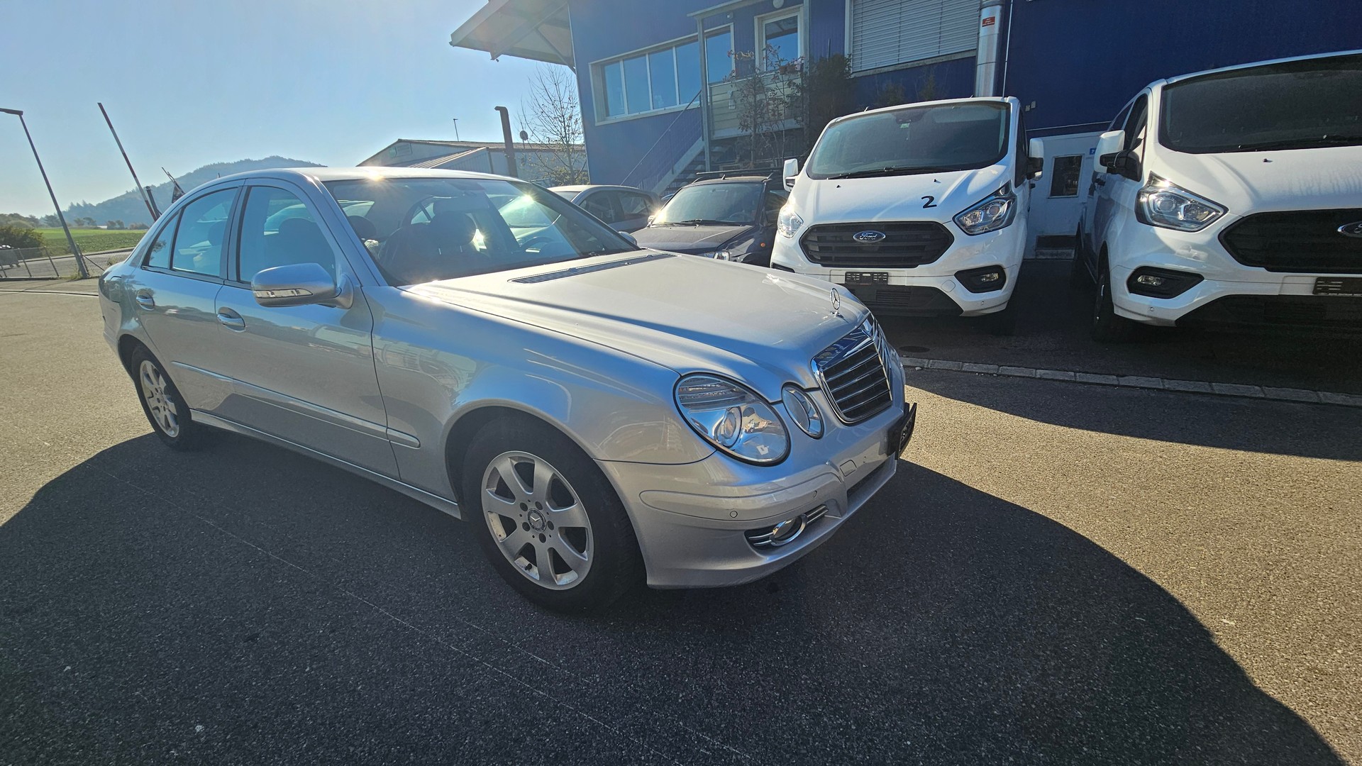 MERCEDES-BENZ E 200 Kompressor NGT Classic Automatic-image-1