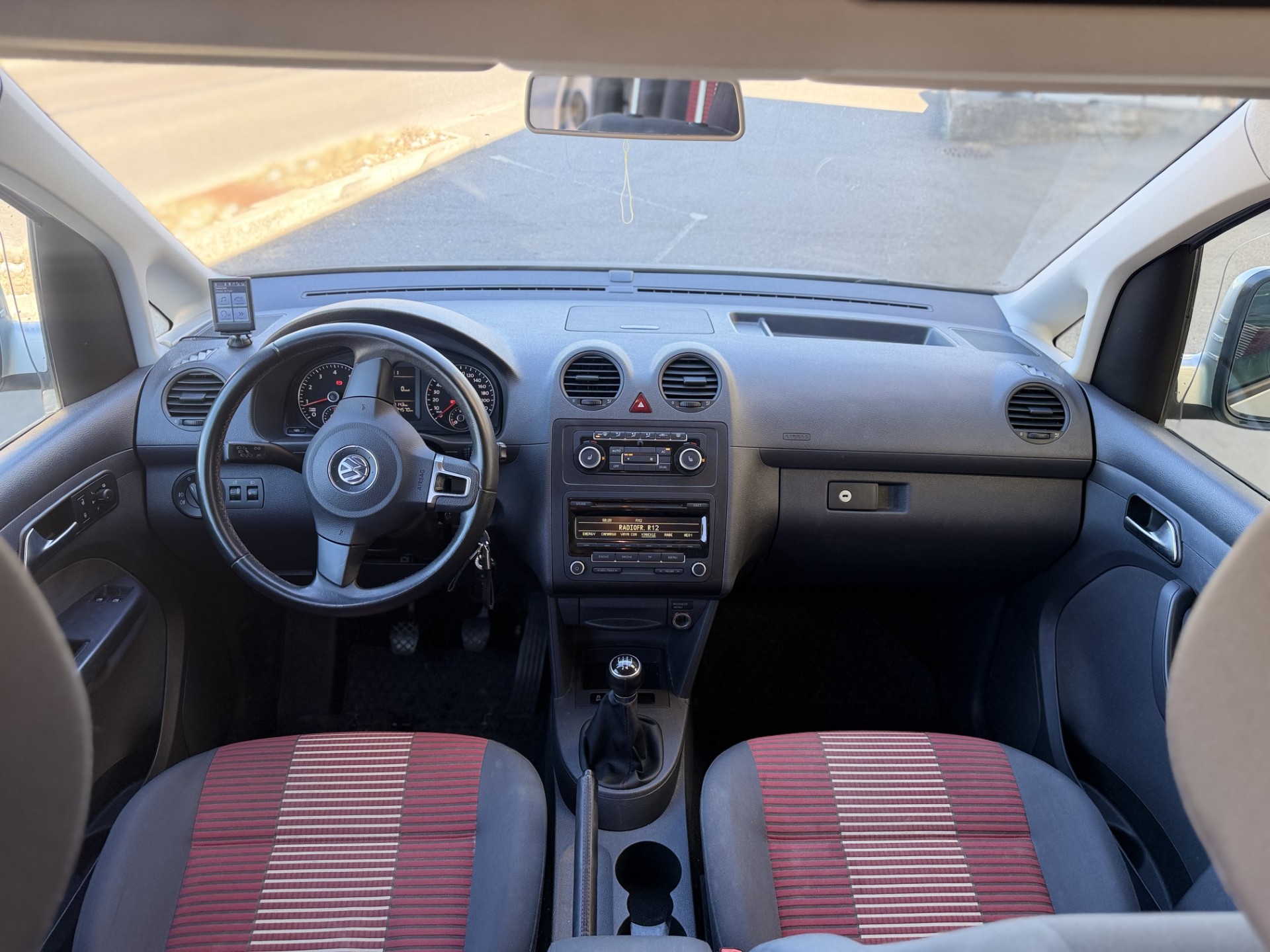 VW CADDY-image-6
