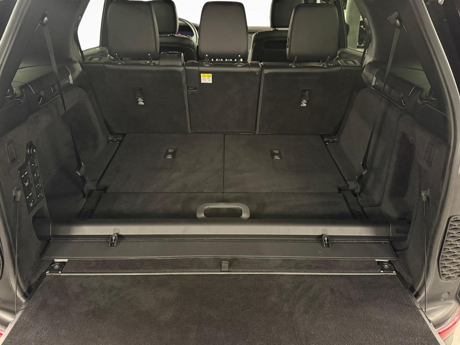 LAND ROVER Discovery 3.0 SDV6 HSE-image-13