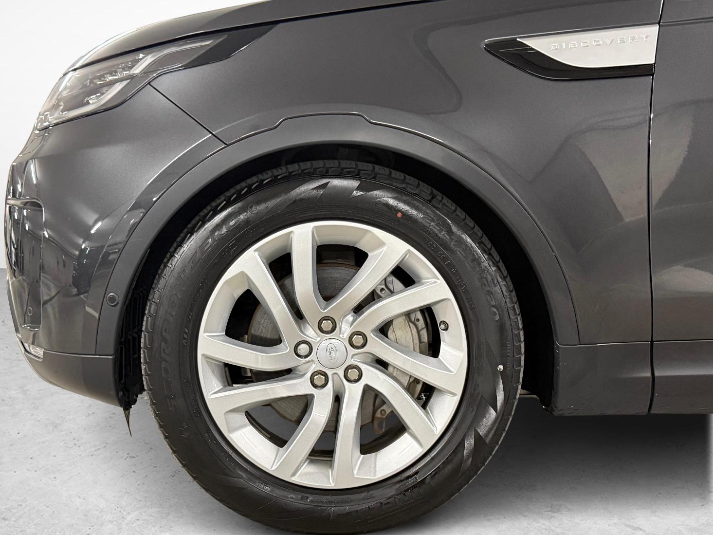 LAND ROVER Discovery 3.0 SDV6 HSE-image-8