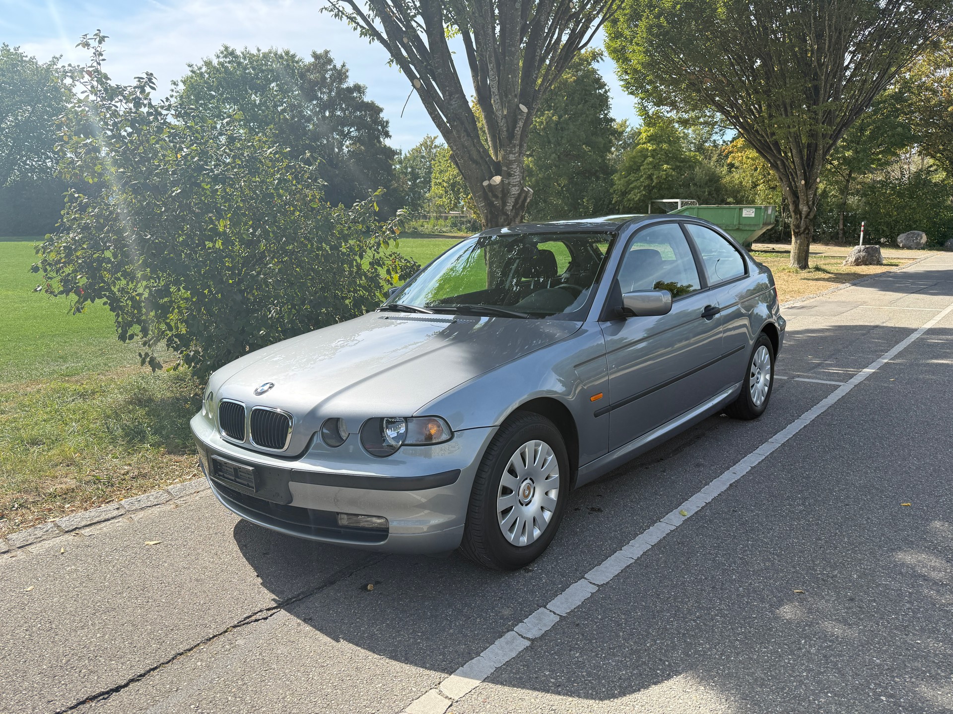 BMW 316ti-image-0