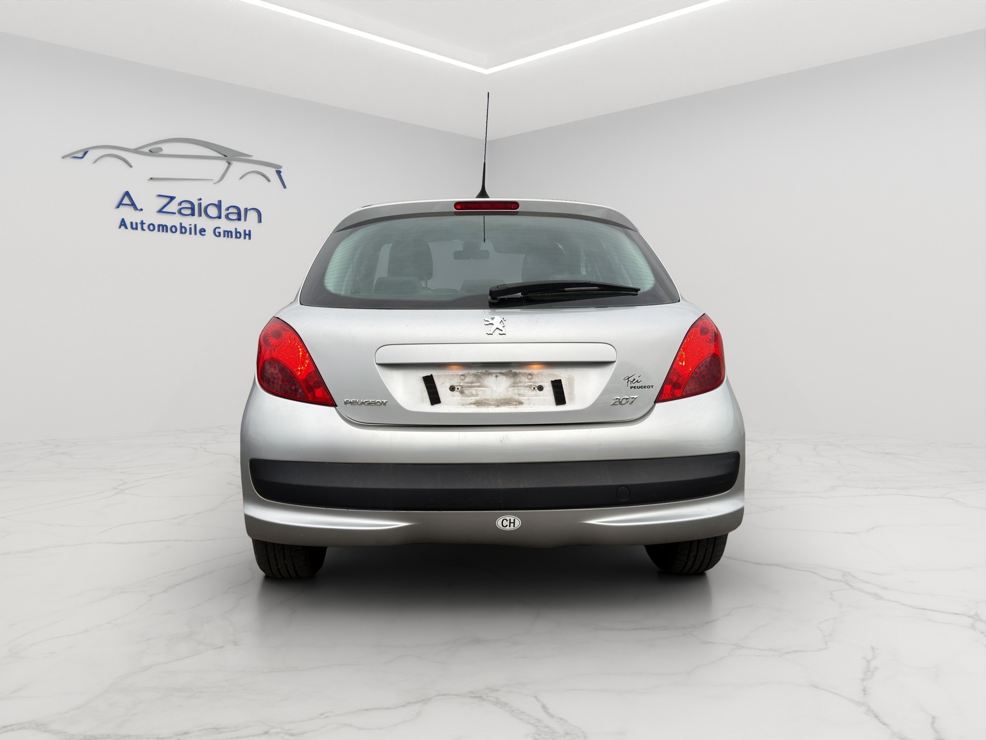 PEUGEOT 207 1.6 16V XS Automatic-image-5