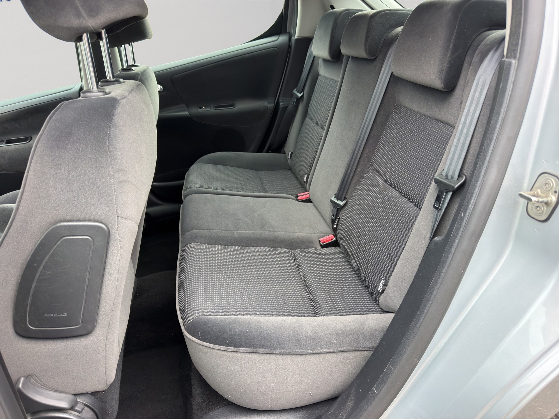 PEUGEOT 207 1.6 16V XS Automatic-image-11