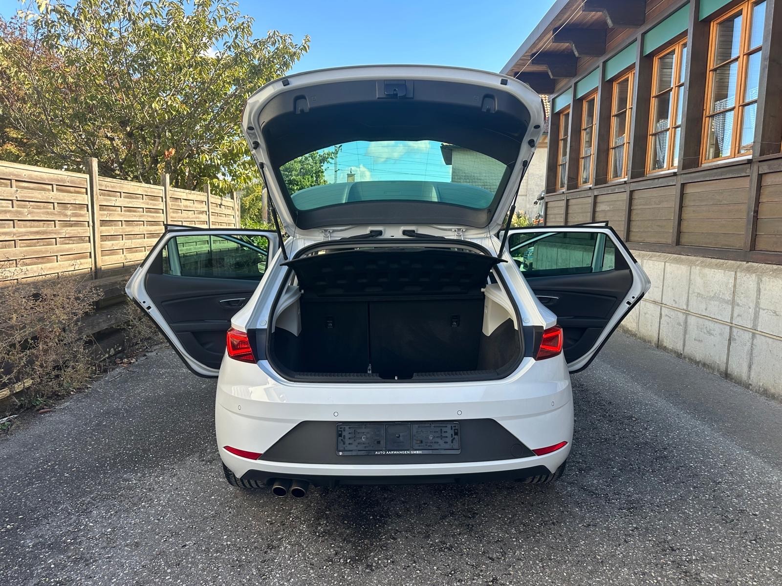 SEAT Leon 2.0 TSI FR DSG-image-6