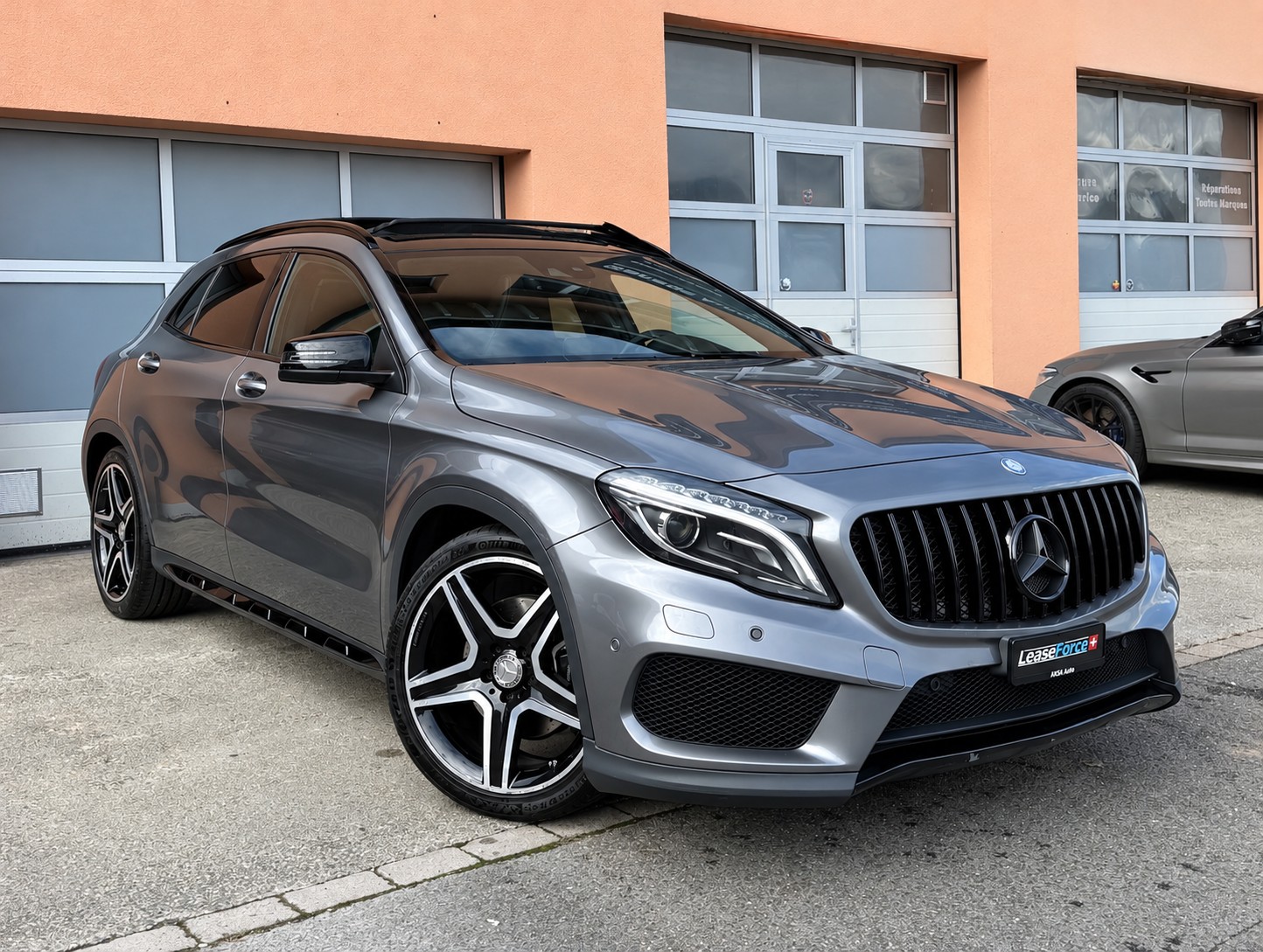 Car photo
