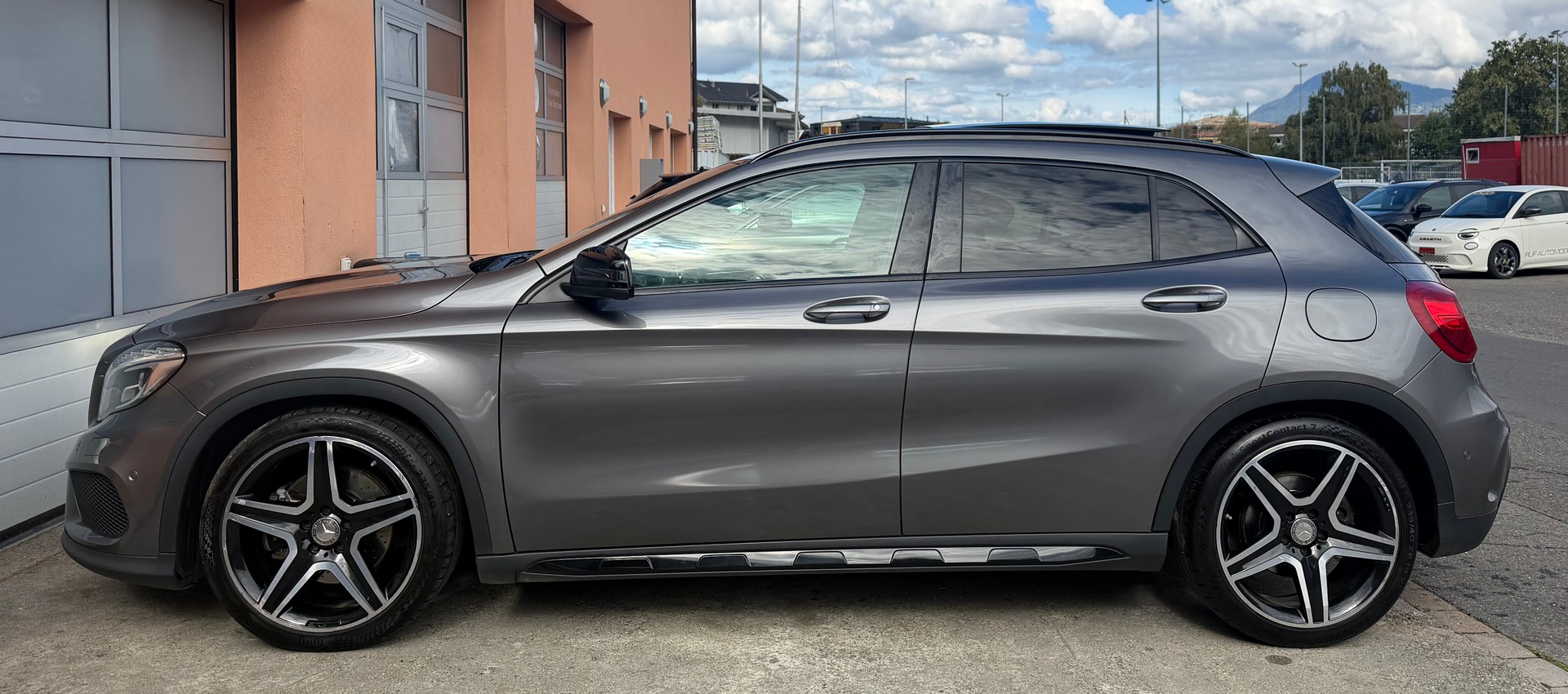 MERCEDES-BENZ GLA 250 AMG Line 4Matic 7G-DCT-image-6