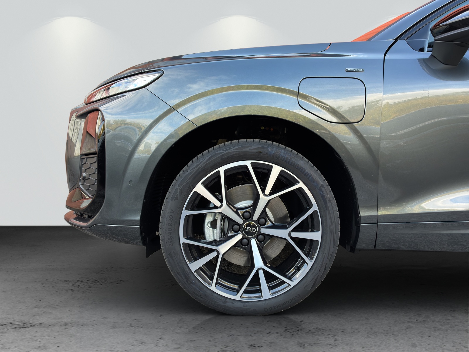 AUDI Q3 SUV e-hybrid 200 kW S tronig-image-10