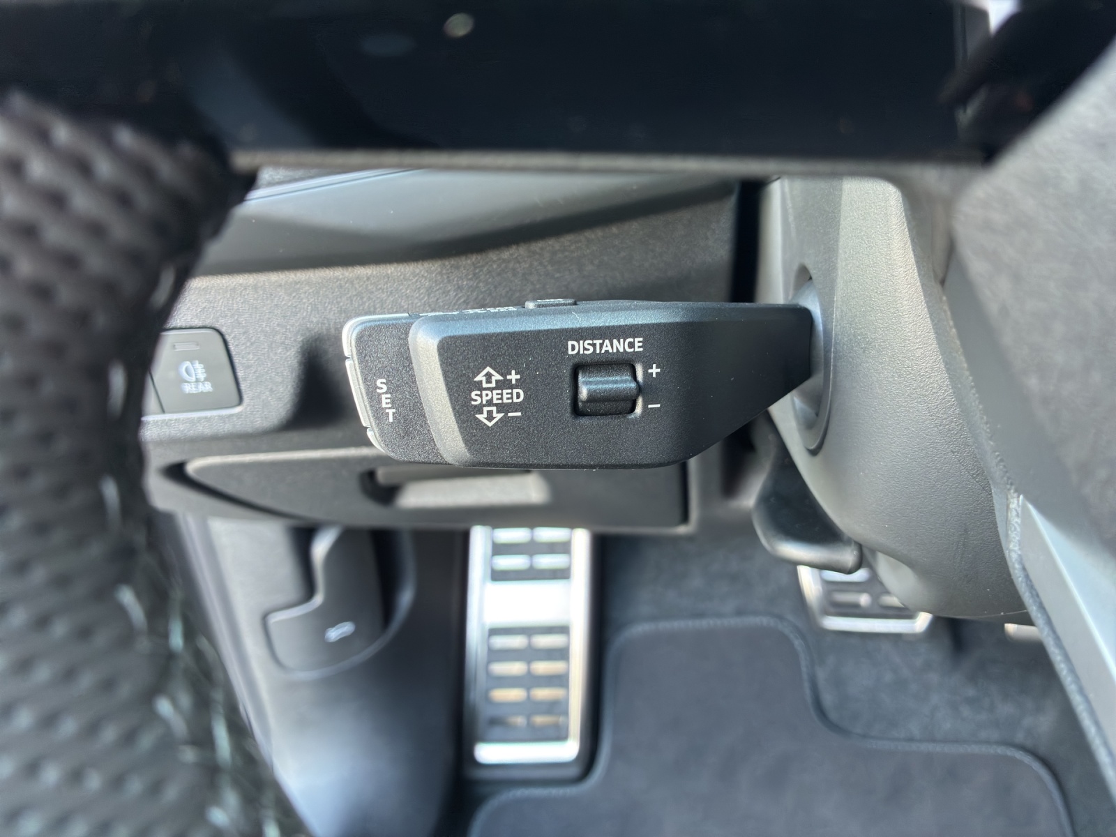 AUDI Q3 SUV e-hybrid 200 kW S tronig-image-17
