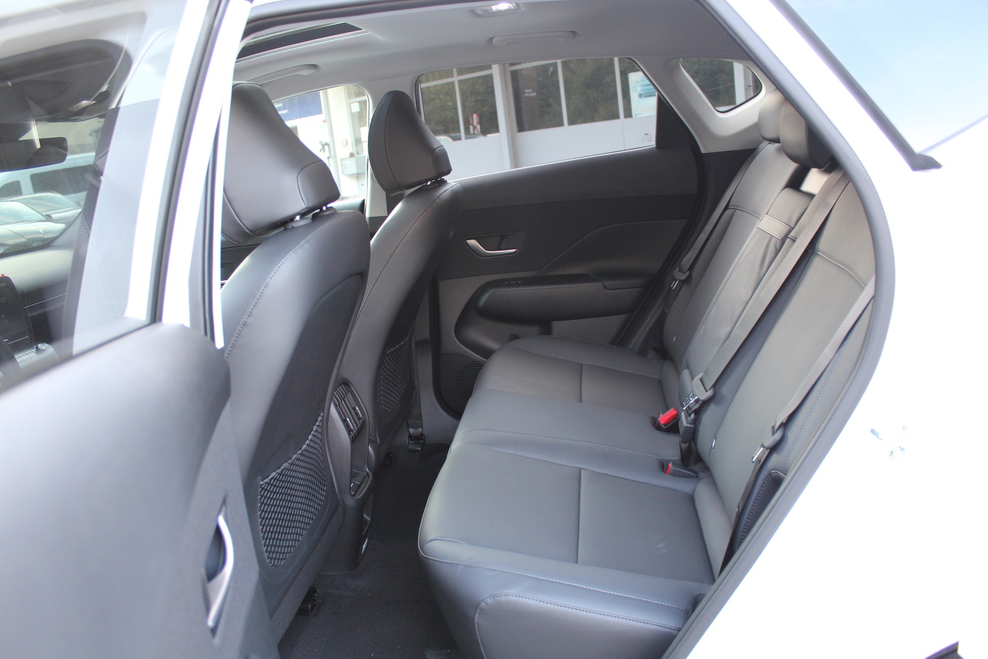 HYUNDAI Kona EV 65.4 kWh Vertex-image-12