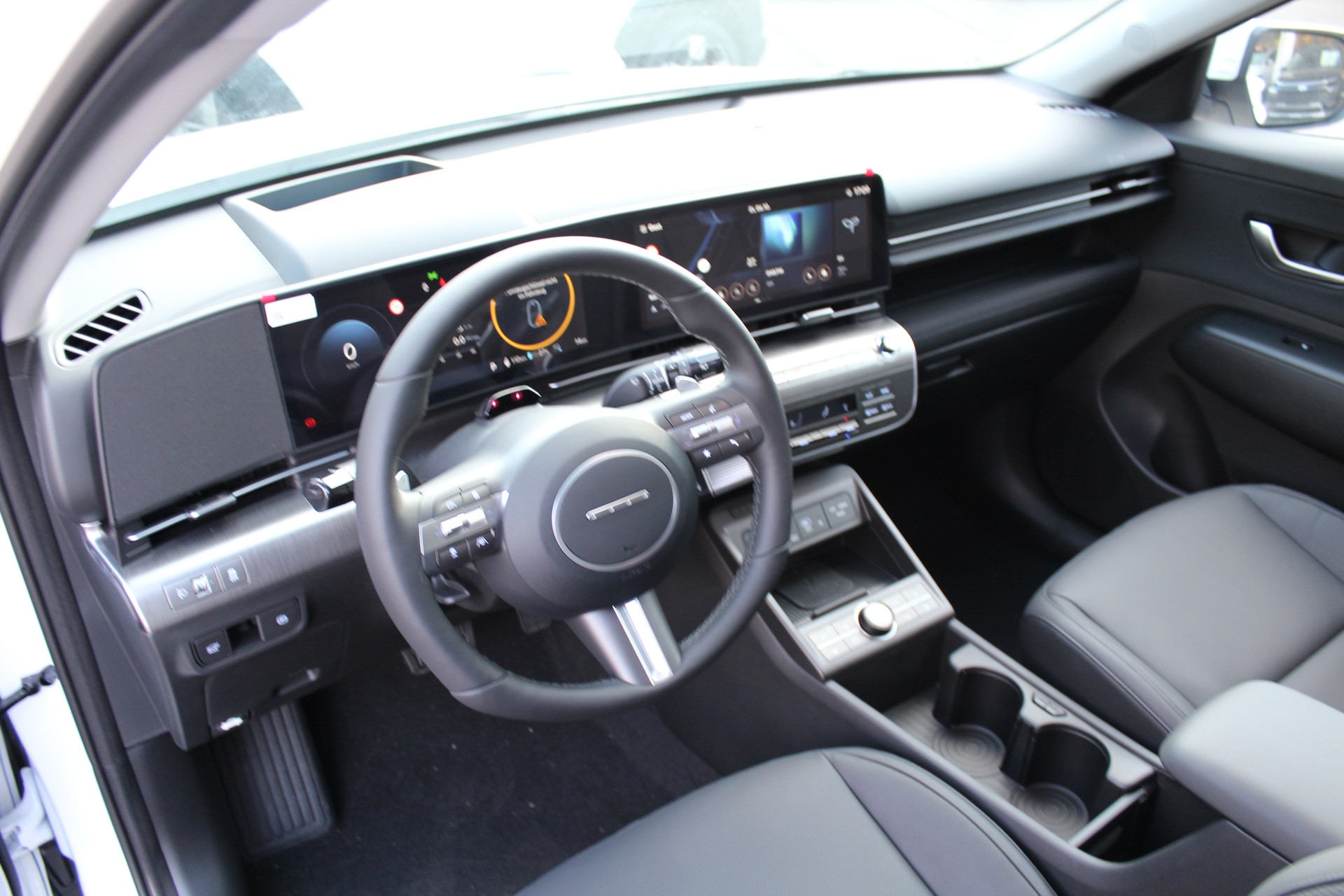 HYUNDAI Kona EV 65.4 kWh Vertex-image-11