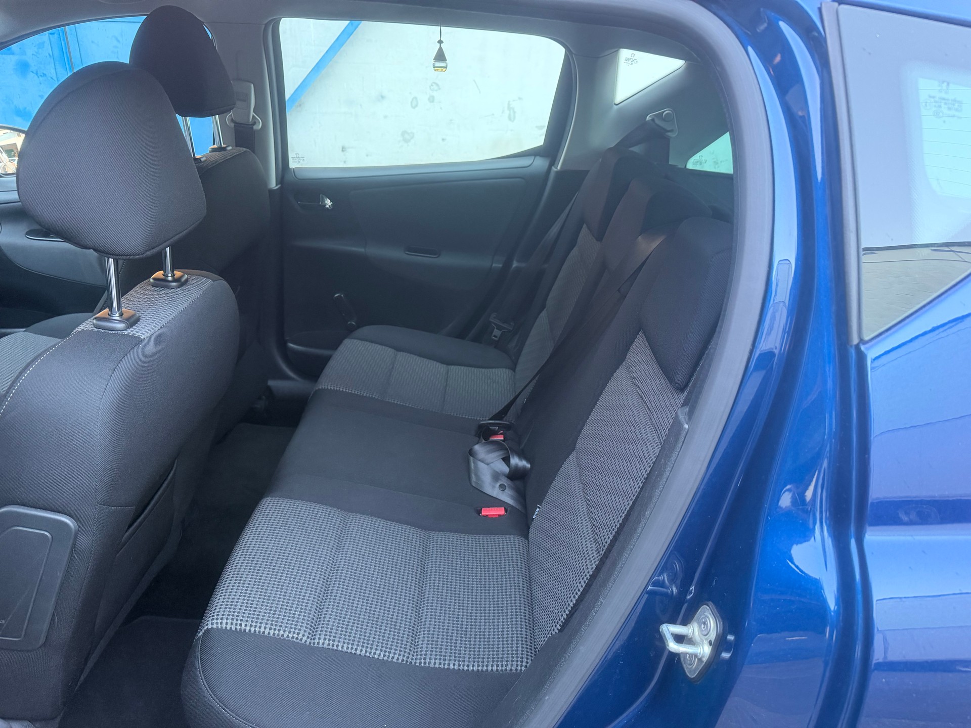 PEUGEOT 207 SW 1.6 16V Sport Automatic-image-4