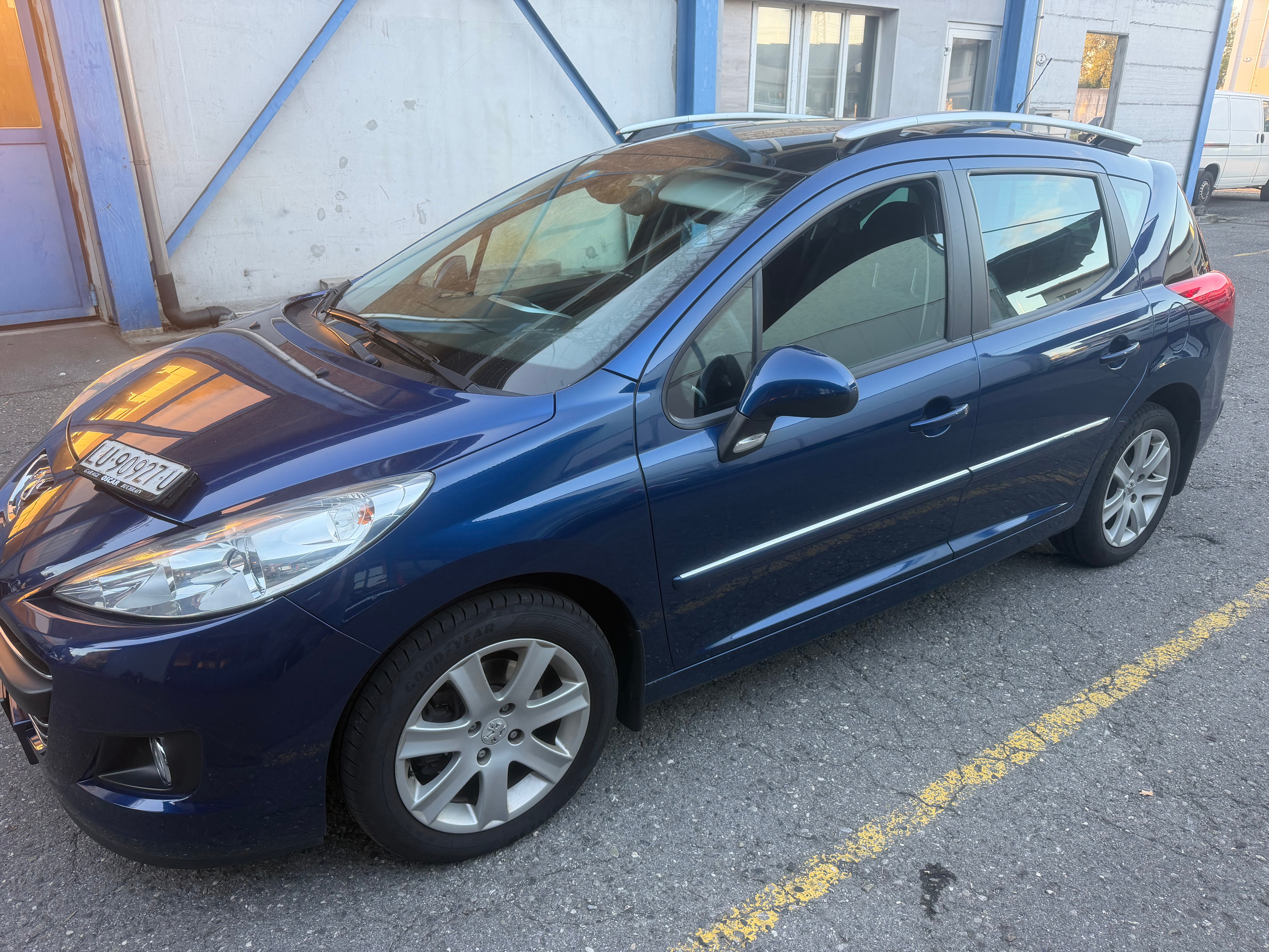 Car photo