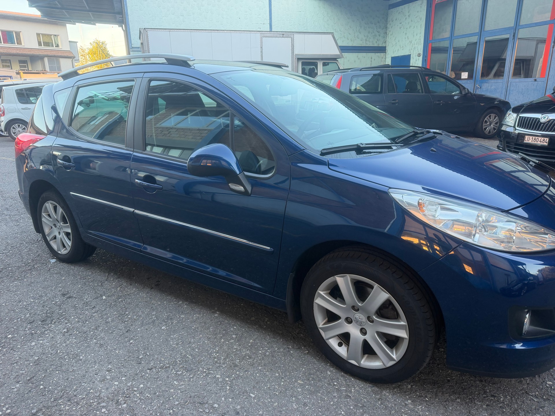 PEUGEOT 207 SW 1.6 16V Sport Automatic-image-10