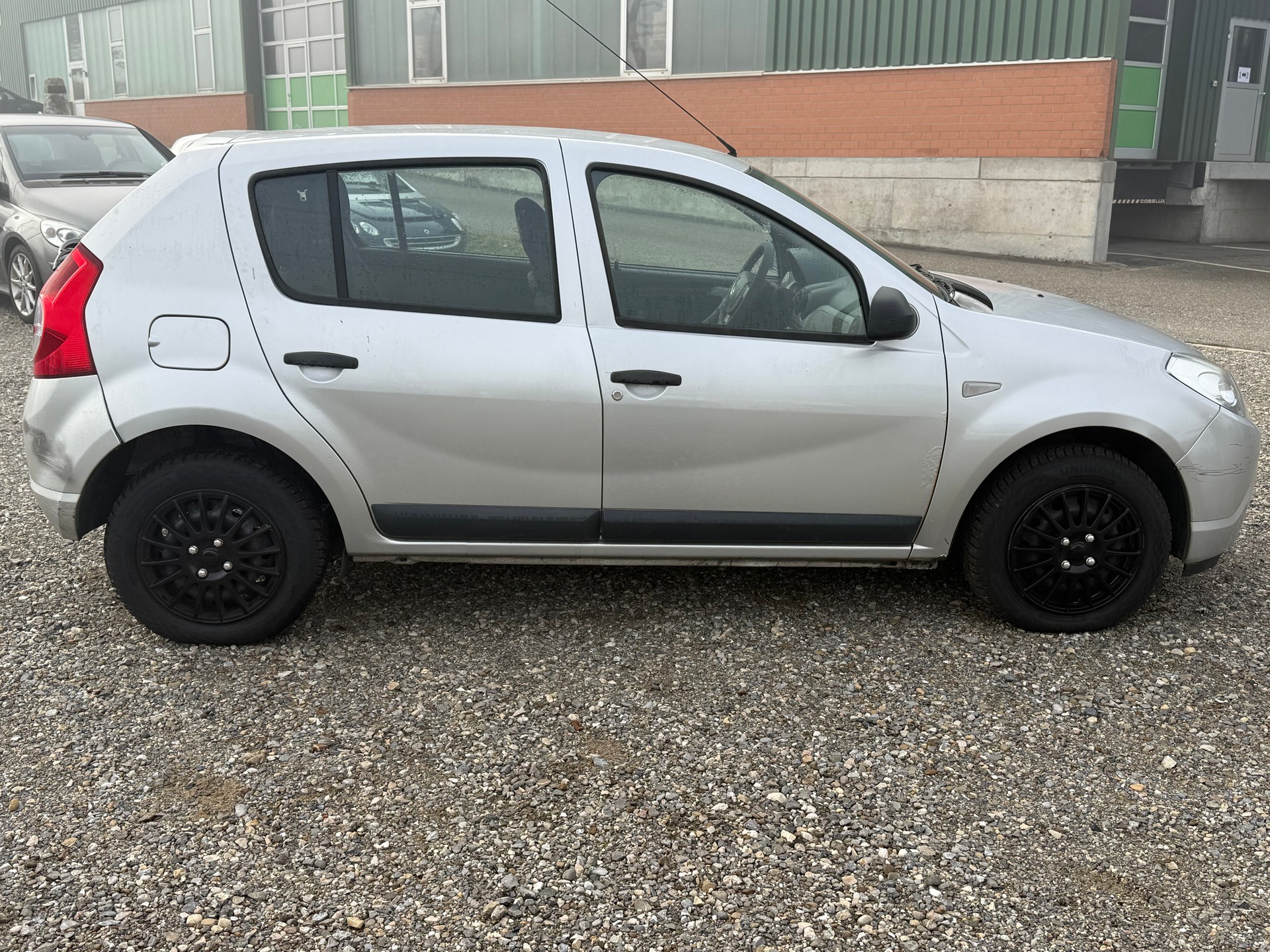 DACIA Sandero 1.6-image-9