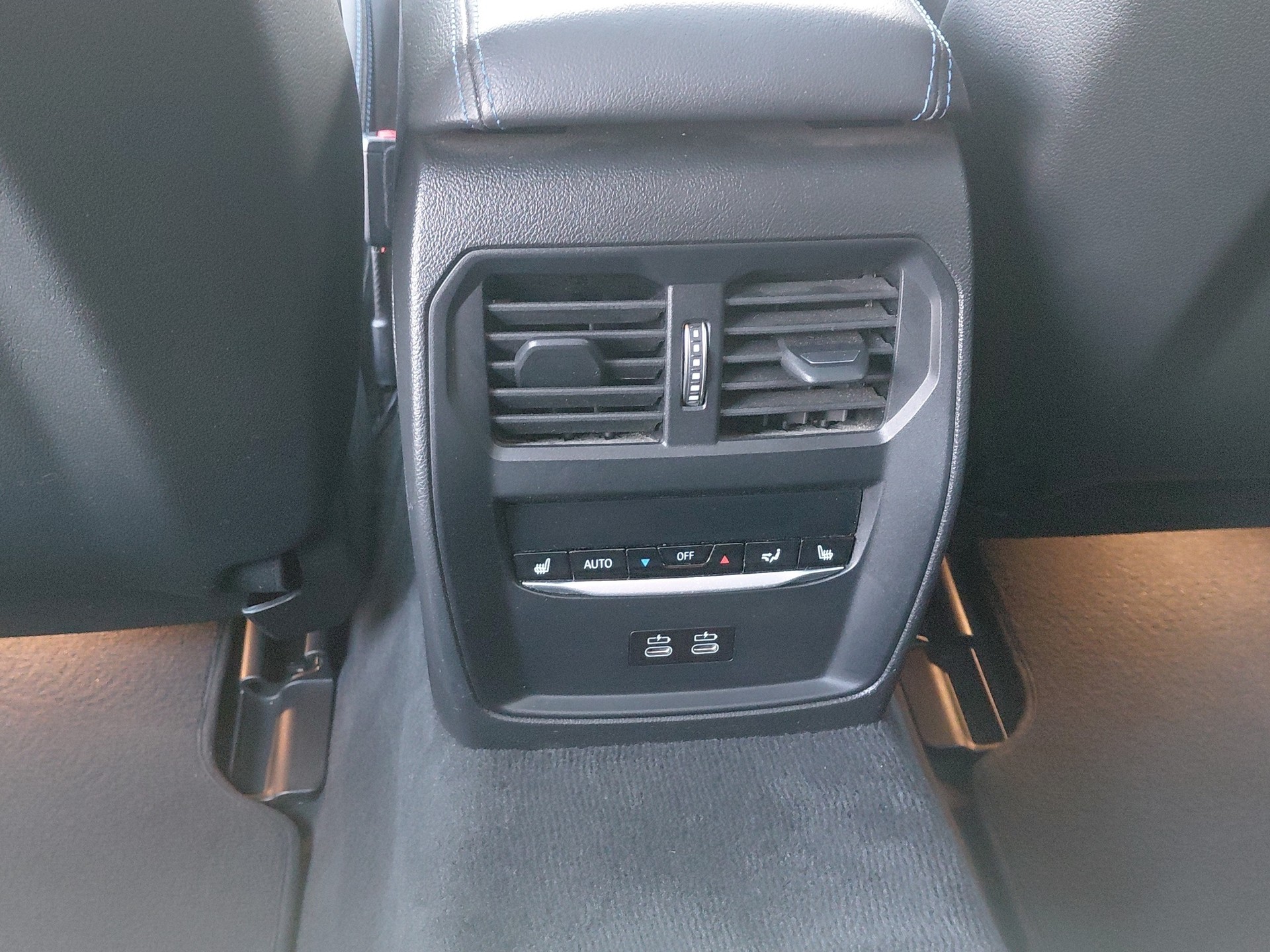 BMW i4 M50-image-13