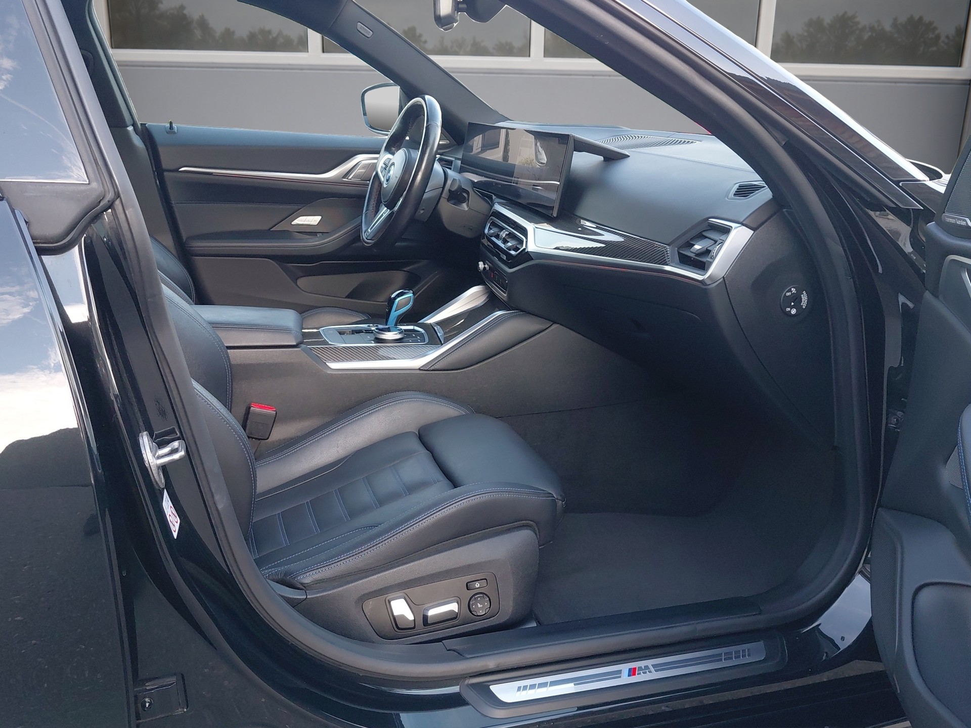 BMW i4 M50-image-10