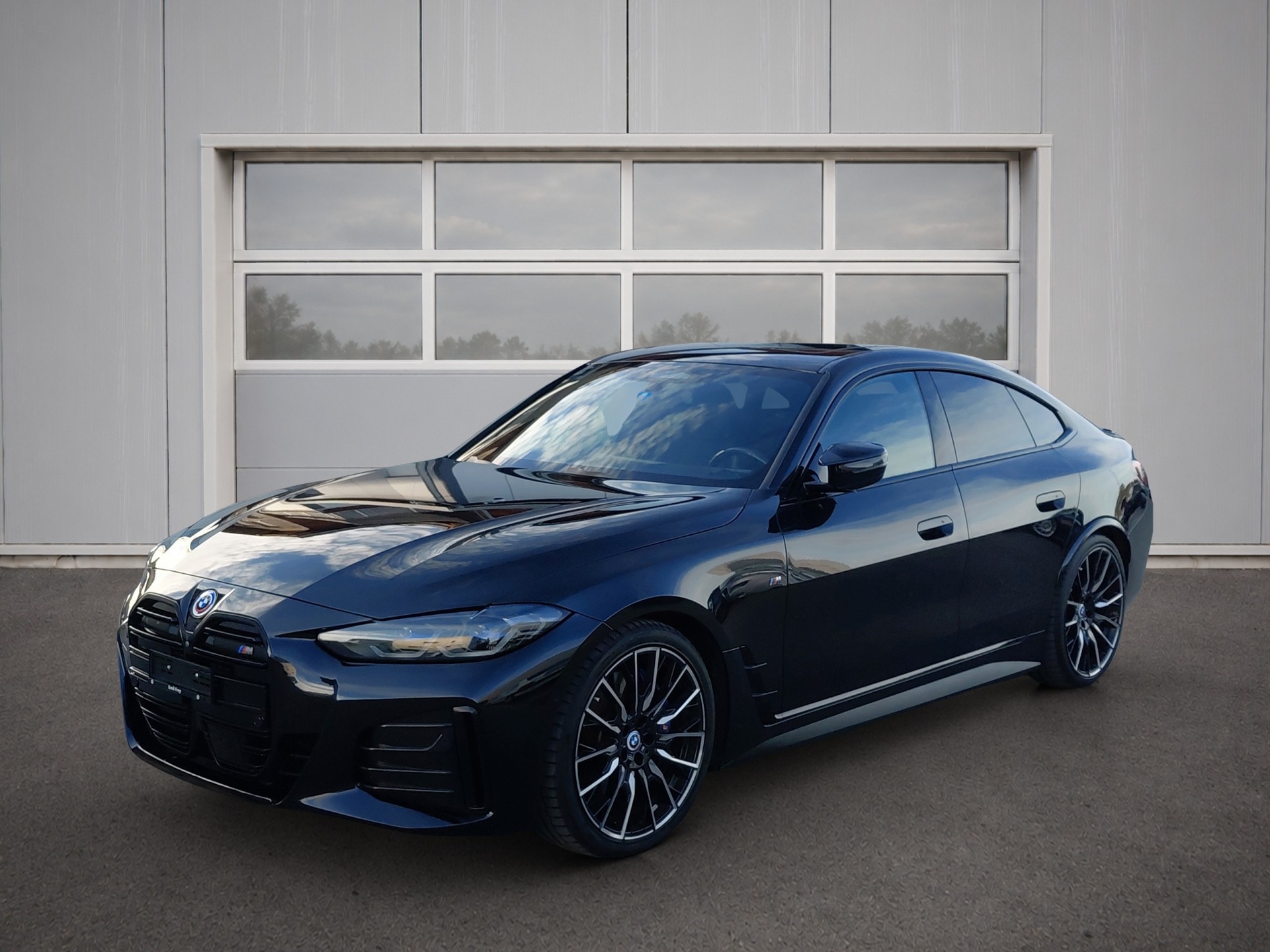 BMW i4 M50-image-1