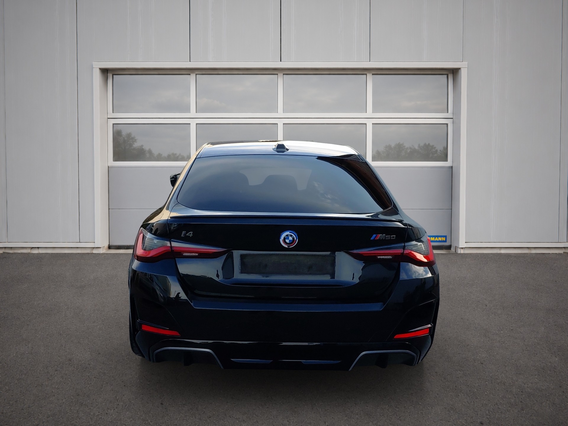 BMW i4 M50-image-5
