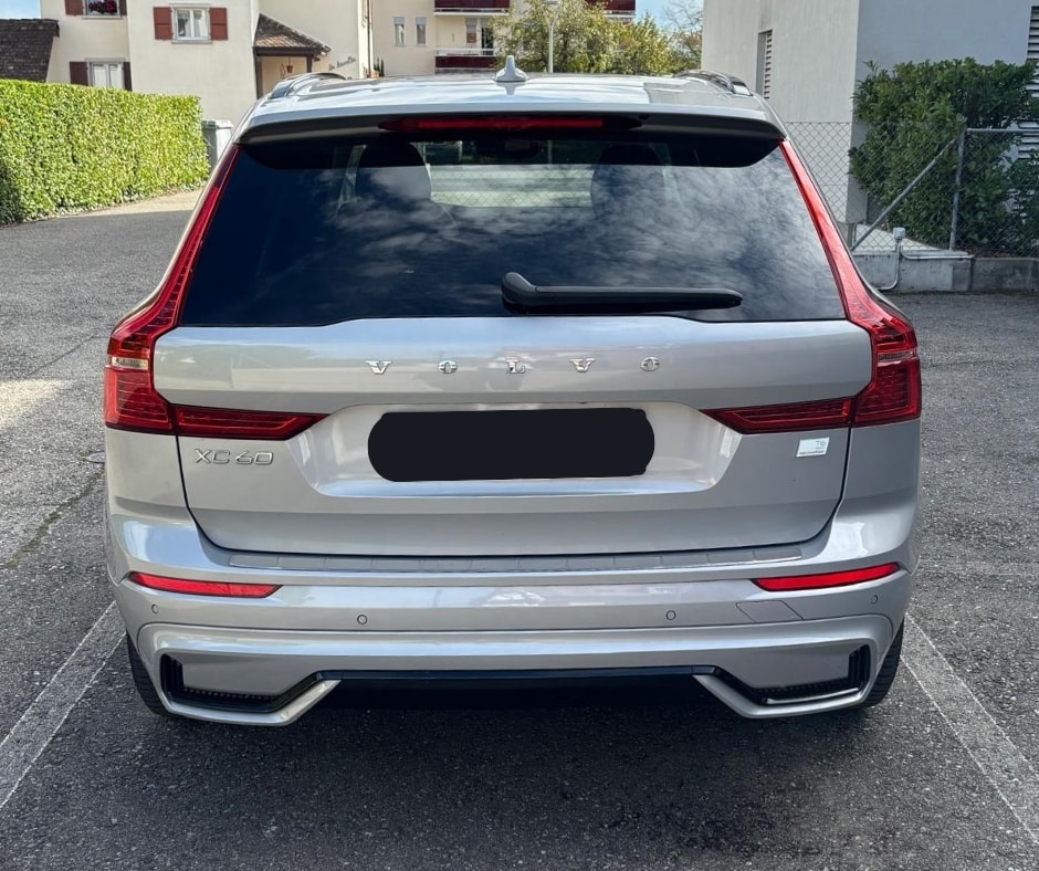 VOLVO 2.0 T6 TE R-Design eAWD-image-1