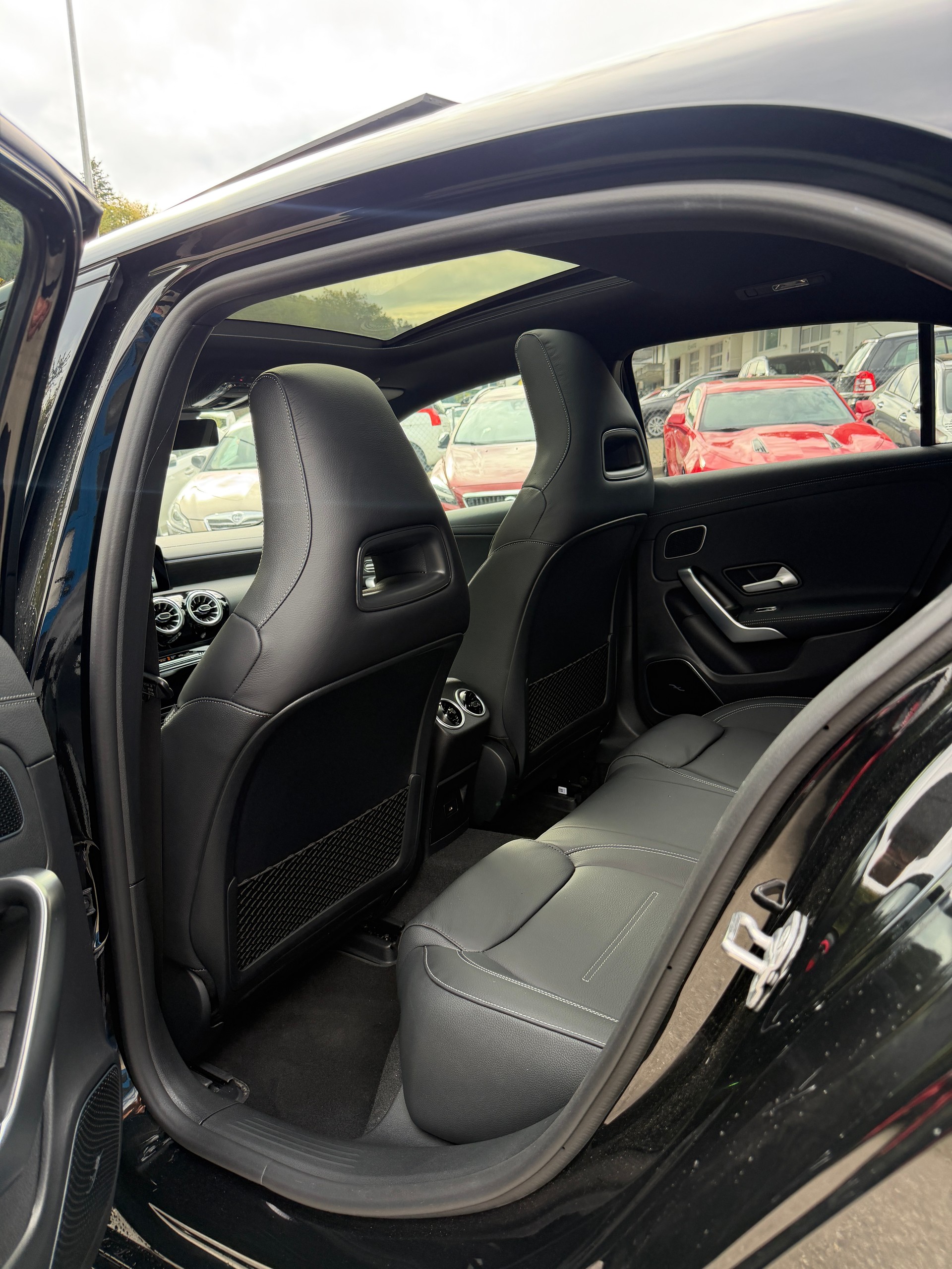MERCEDES-BENZ A 220 4Matic 8G-DCT-image-8