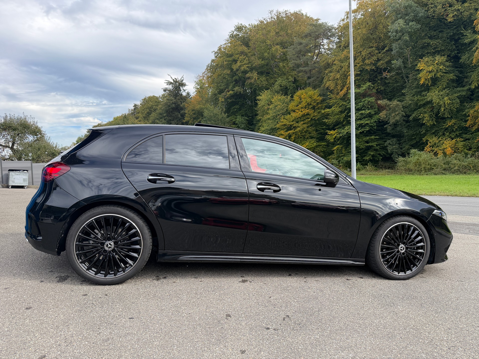MERCEDES-BENZ A 220 4Matic 8G-DCT-image-2