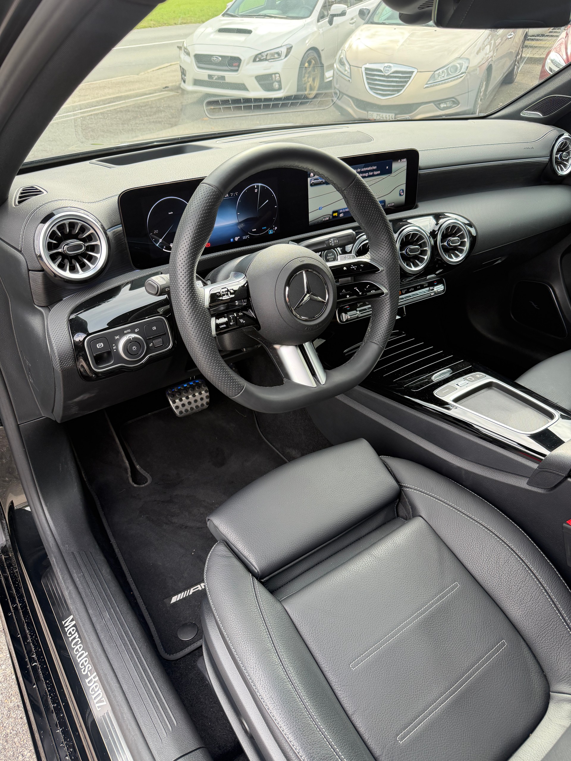 MERCEDES-BENZ A 220 4Matic 8G-DCT-image-6