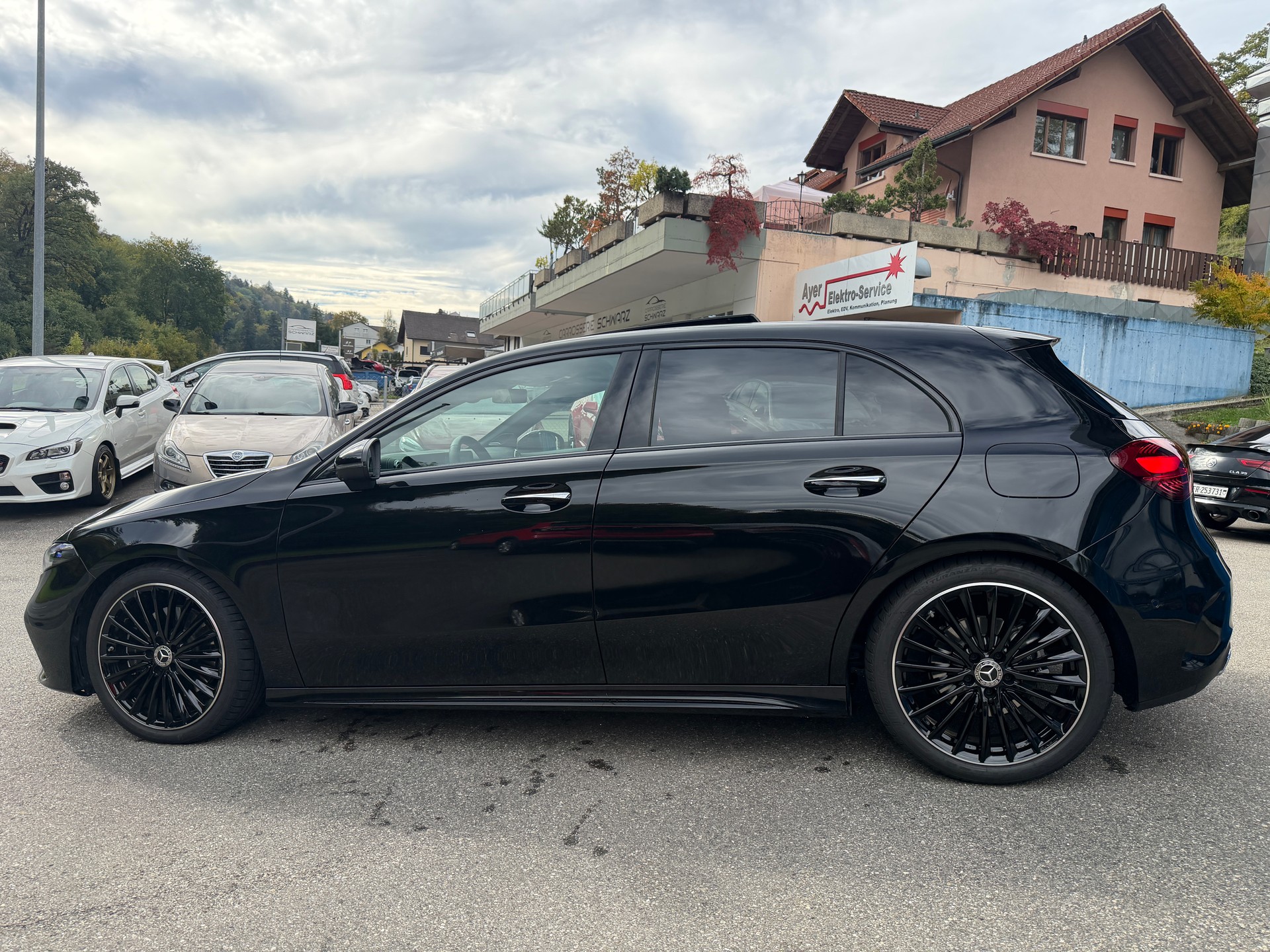 MERCEDES-BENZ A 220 4Matic 8G-DCT-image-5
