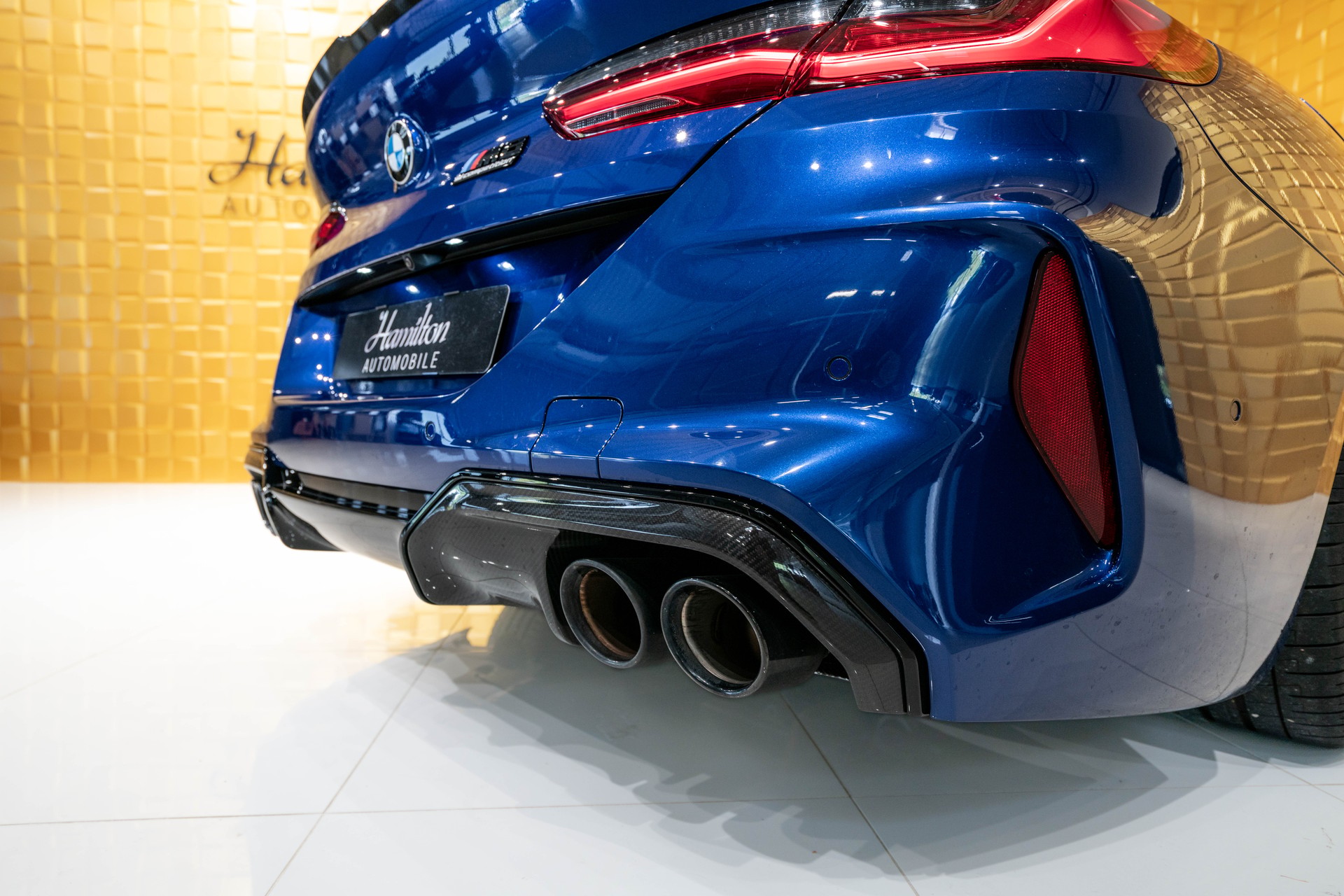 BMW M8 xDrive M Competition Steptronic-image-9