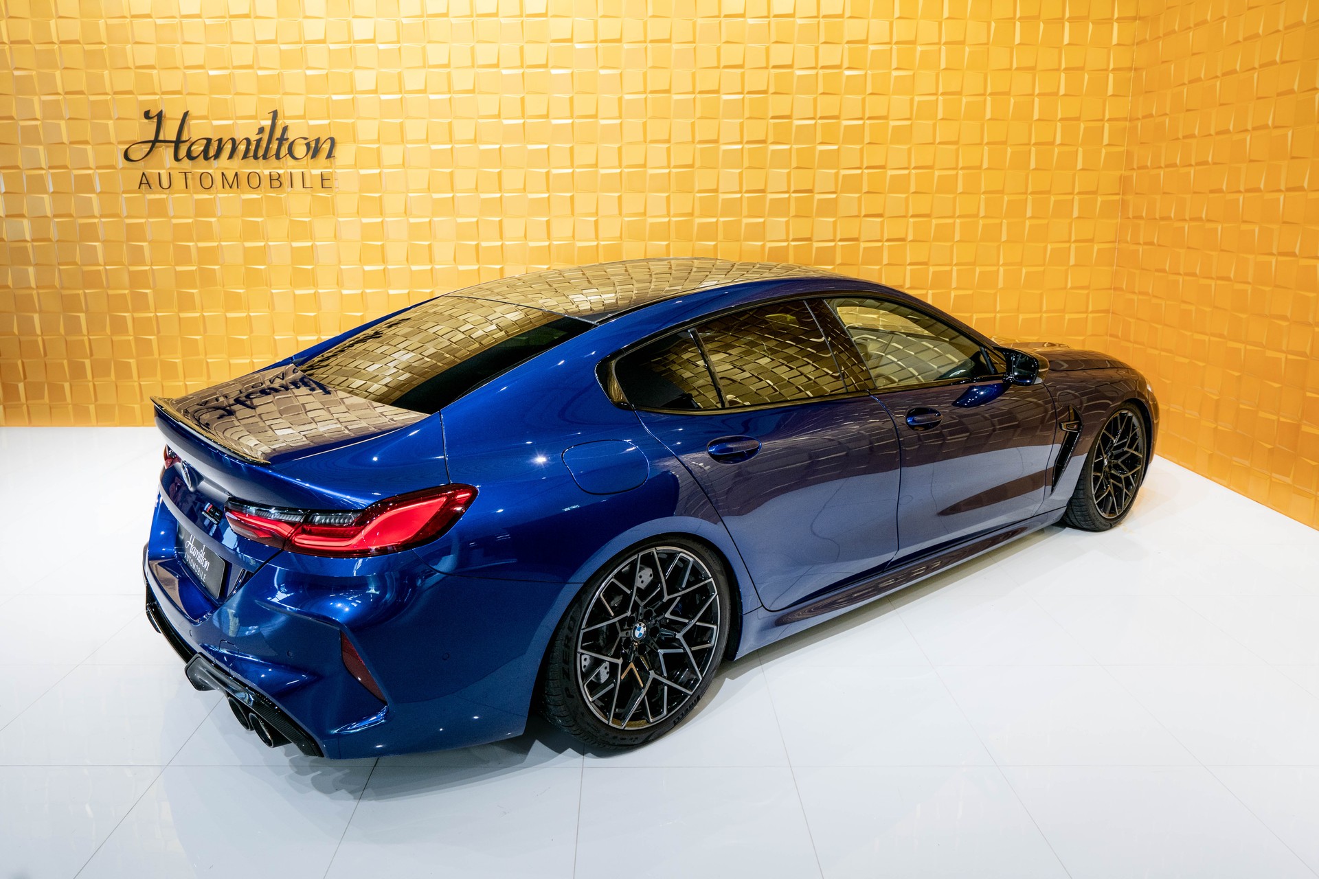 BMW M8 xDrive M Competition Steptronic-image-7