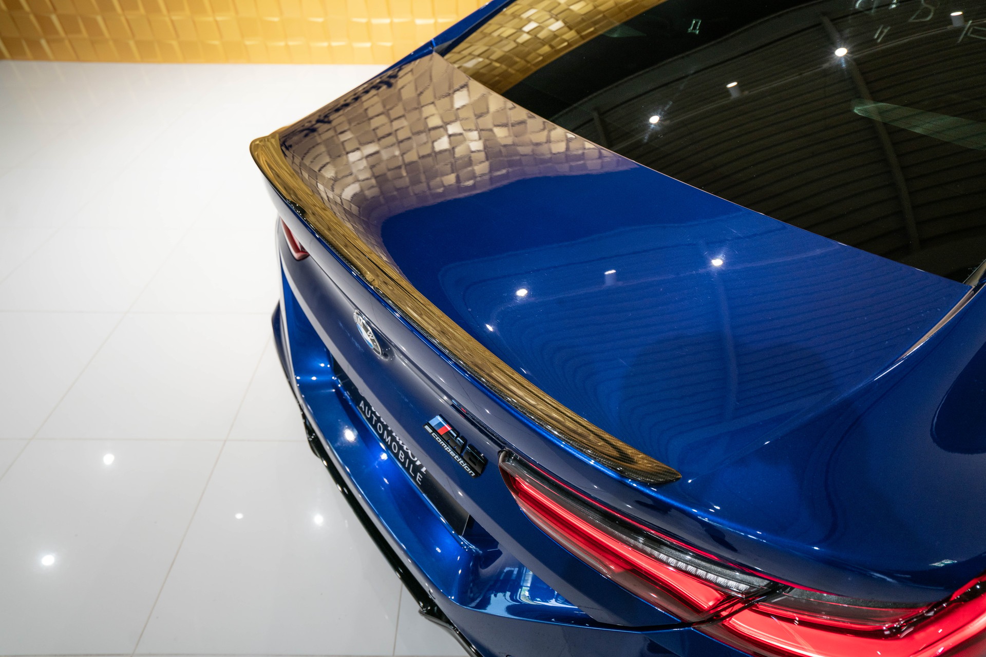 BMW M8 xDrive M Competition Steptronic-image-10