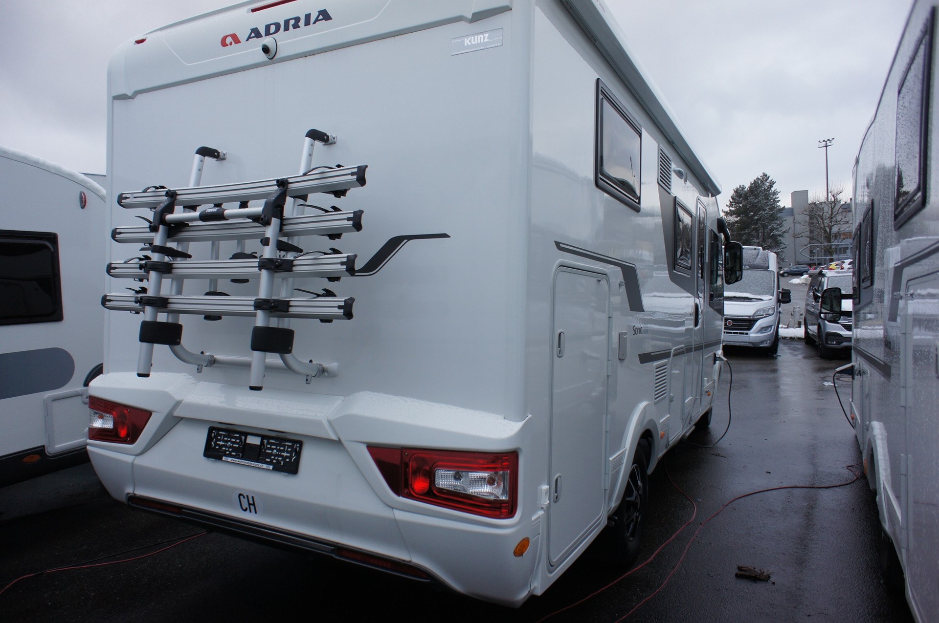 ADRIA SONIC Axess I 600 SL-showroom-element-1