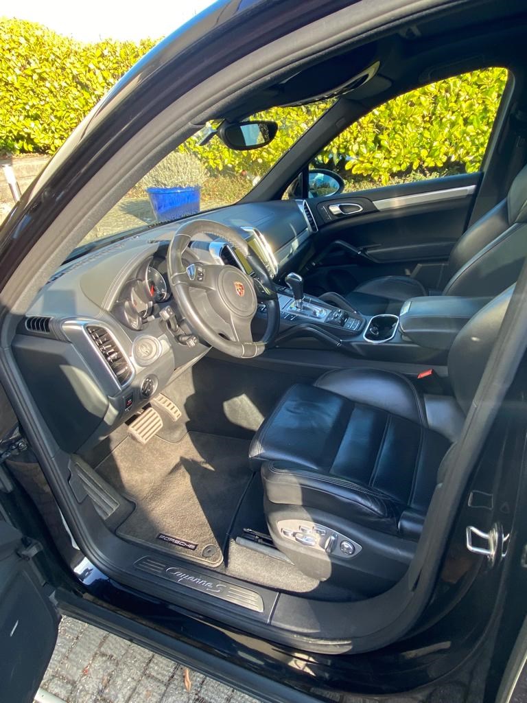 PORSCHE Cayenne S-image-2