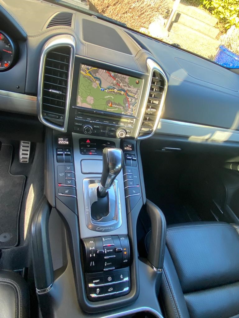 PORSCHE Cayenne S-image-4