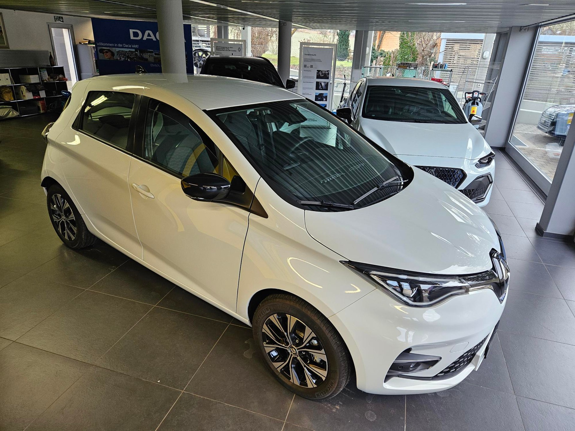 RENAULT Zoe R135 (incl. Batterie) Evolution-showroom-element-2