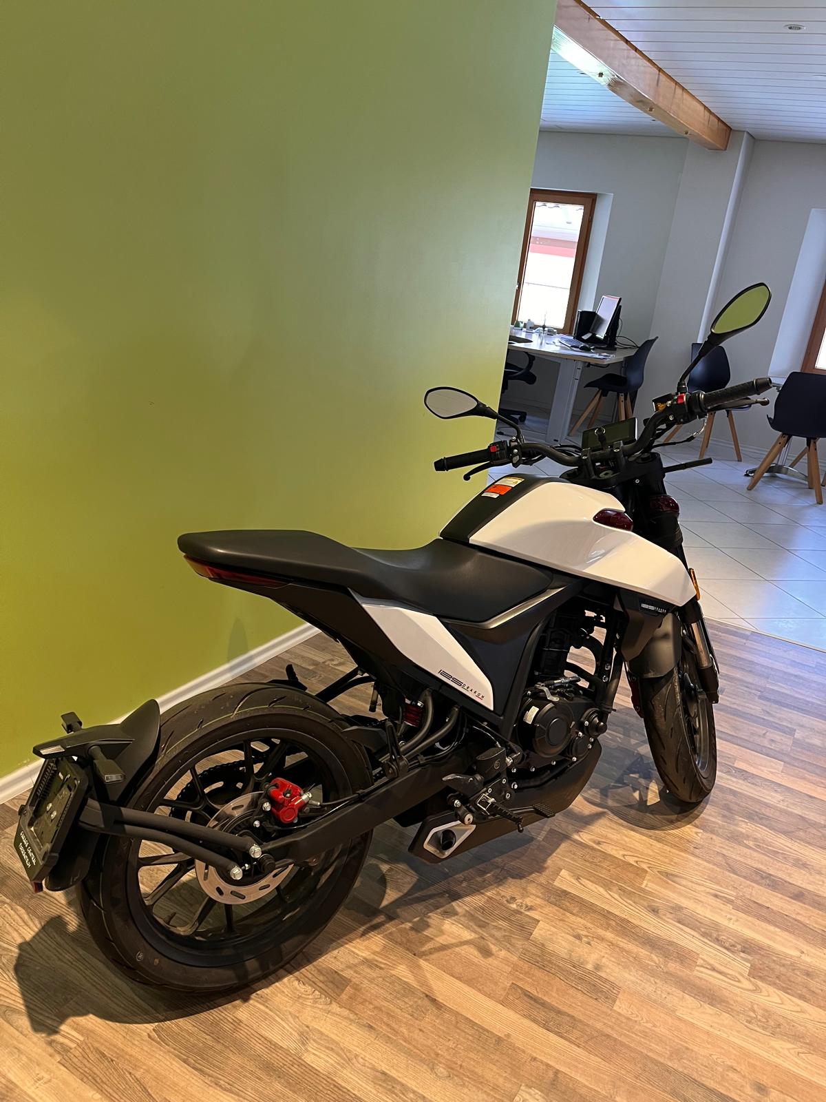 MALAGUTI Drakon 125 ABS-image-1