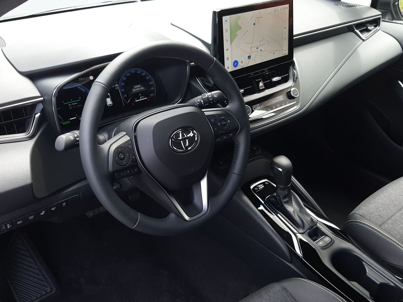 TOYOTA Corolla 1.8 HSD Trend-image-8
