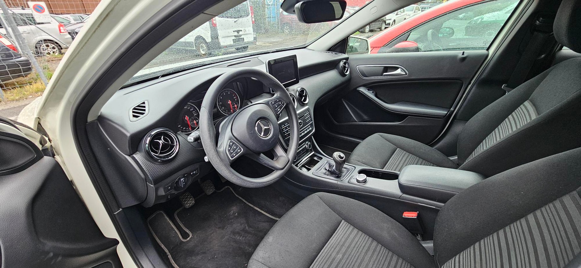 MERCEDES-BENZ A 160-image-4