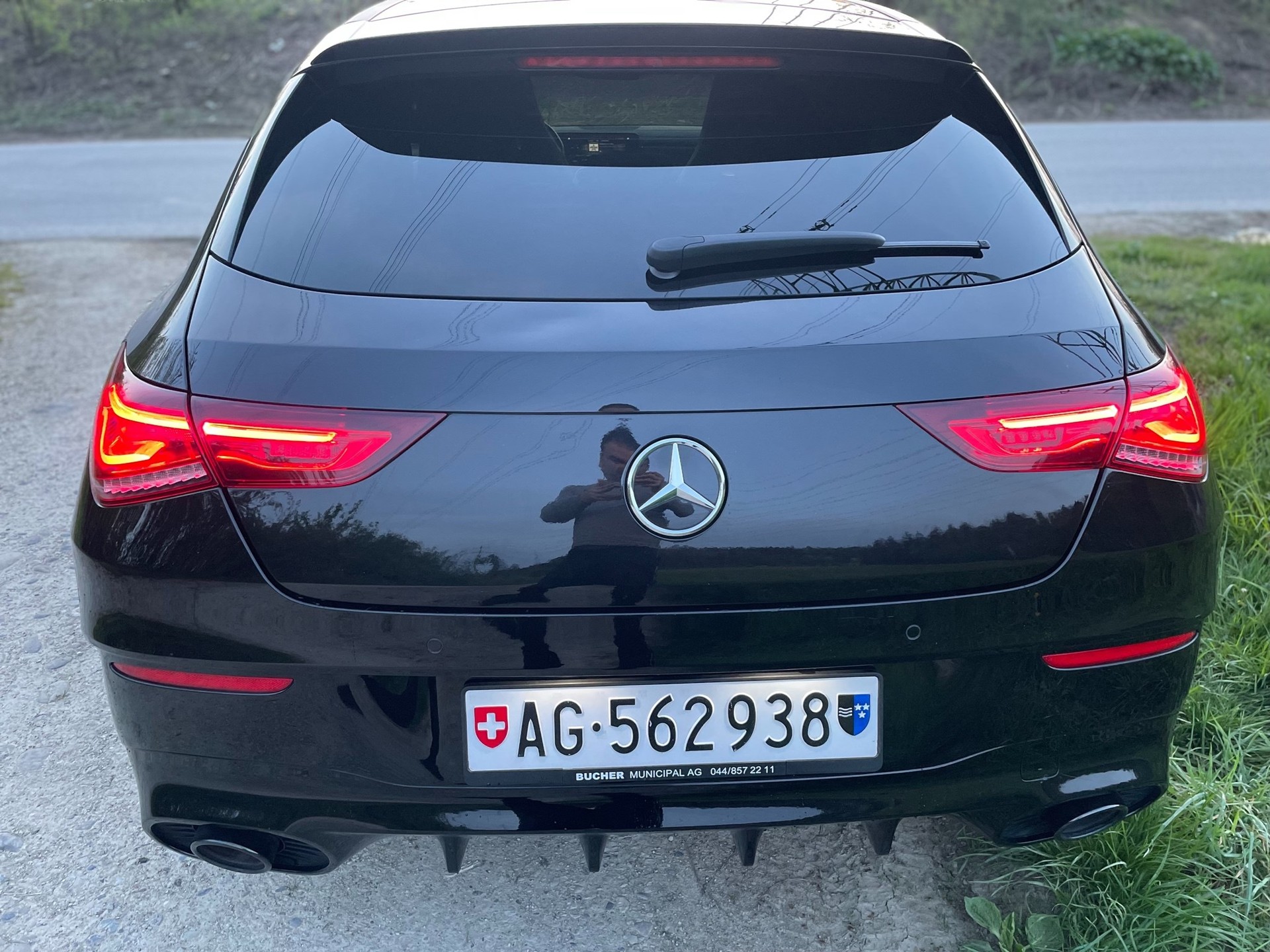 MERCEDES-BENZ CLA Shooting Brake 35 AMG 4Matic 7G-DCT-image-18