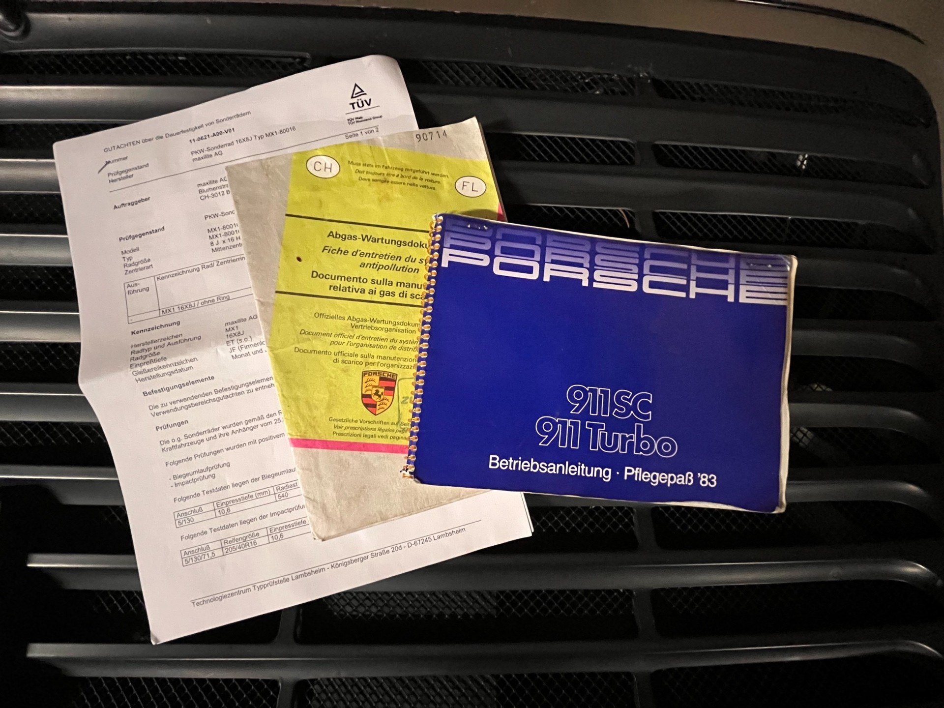 PORSCHE 911 SC-image-15