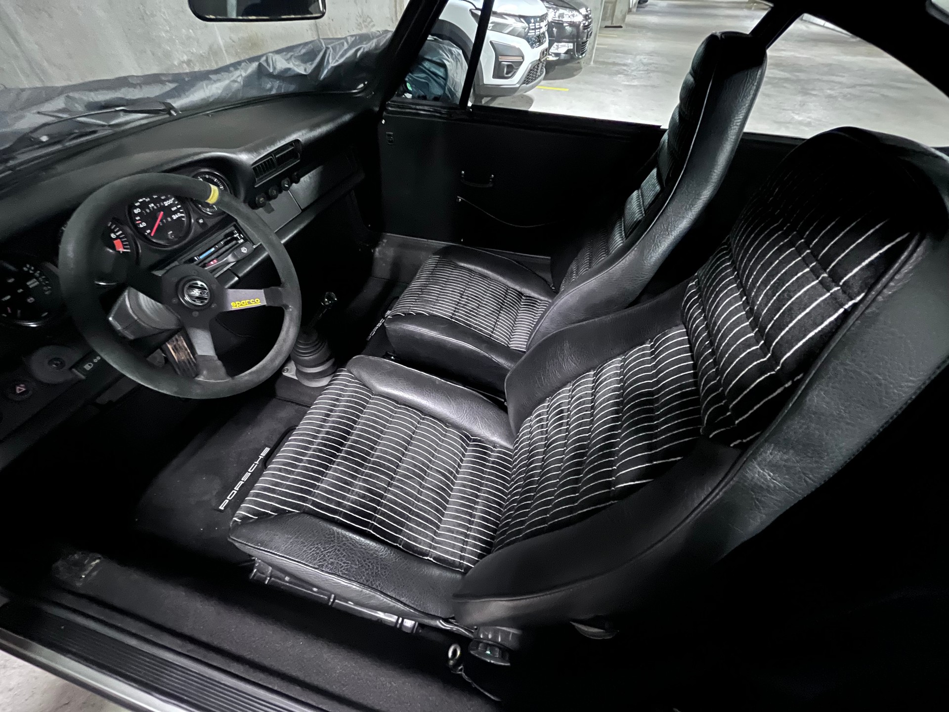 PORSCHE 911 SC-image-5