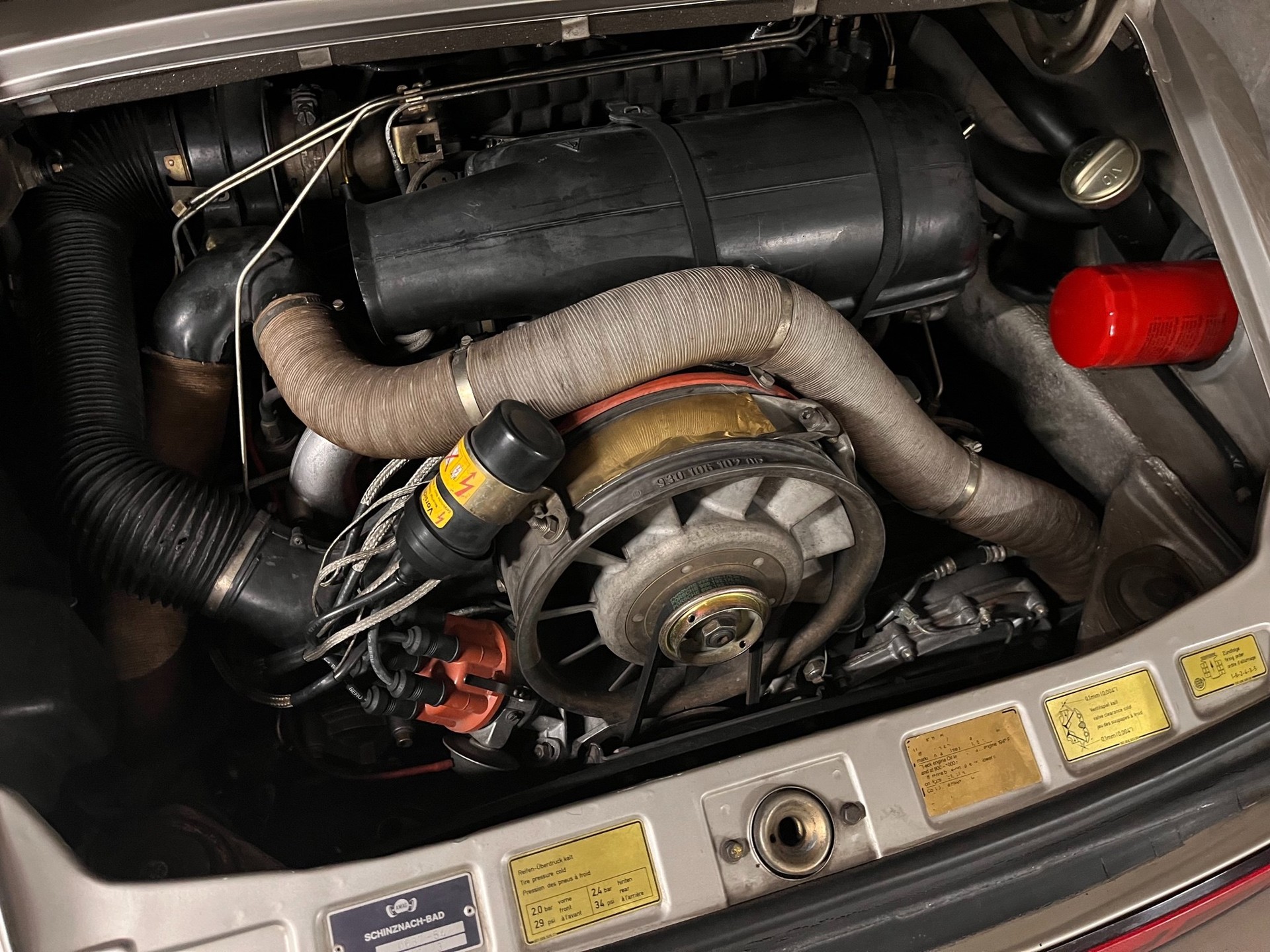 PORSCHE 911 SC-image-13