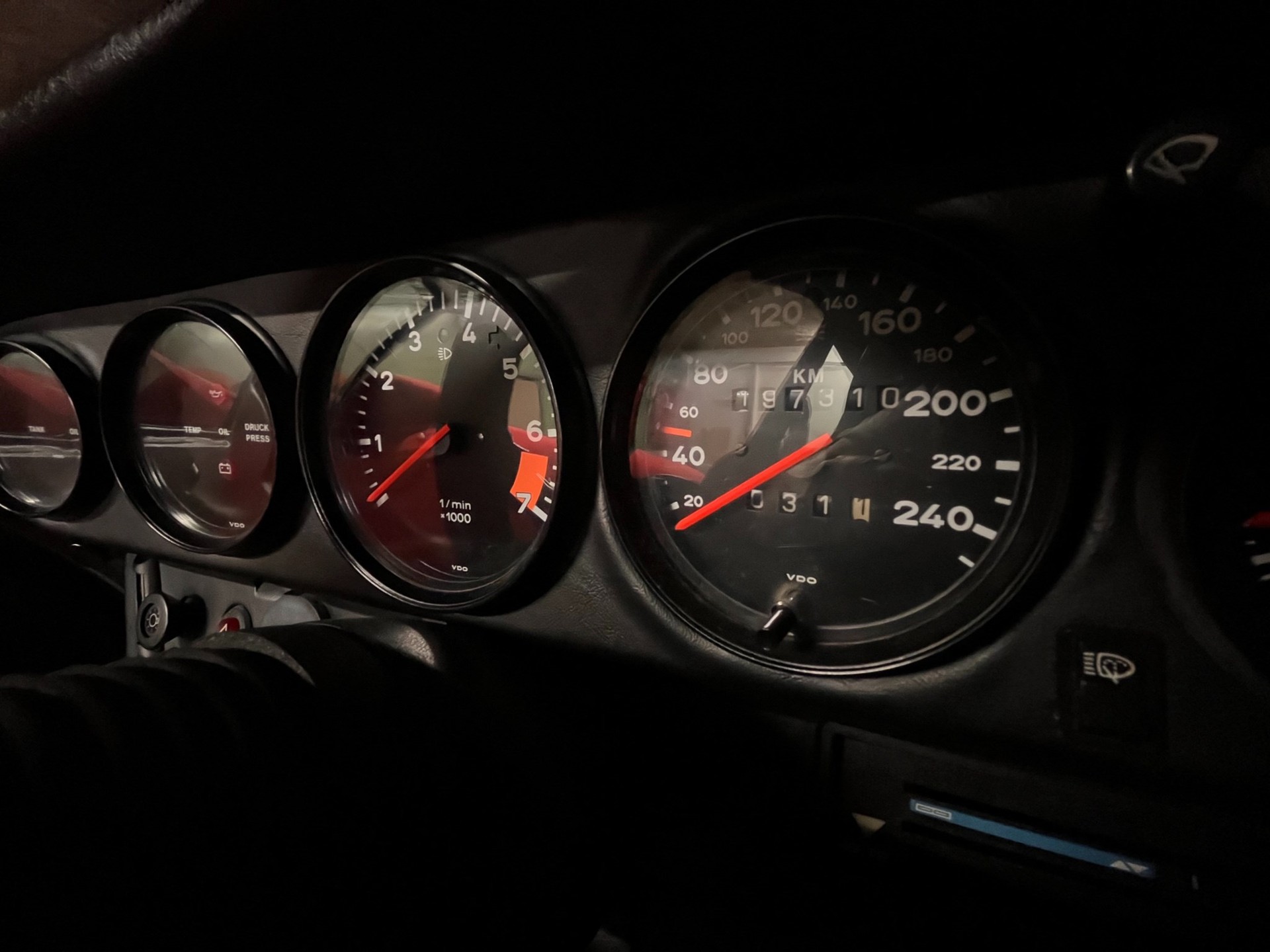PORSCHE 911 SC-image-10