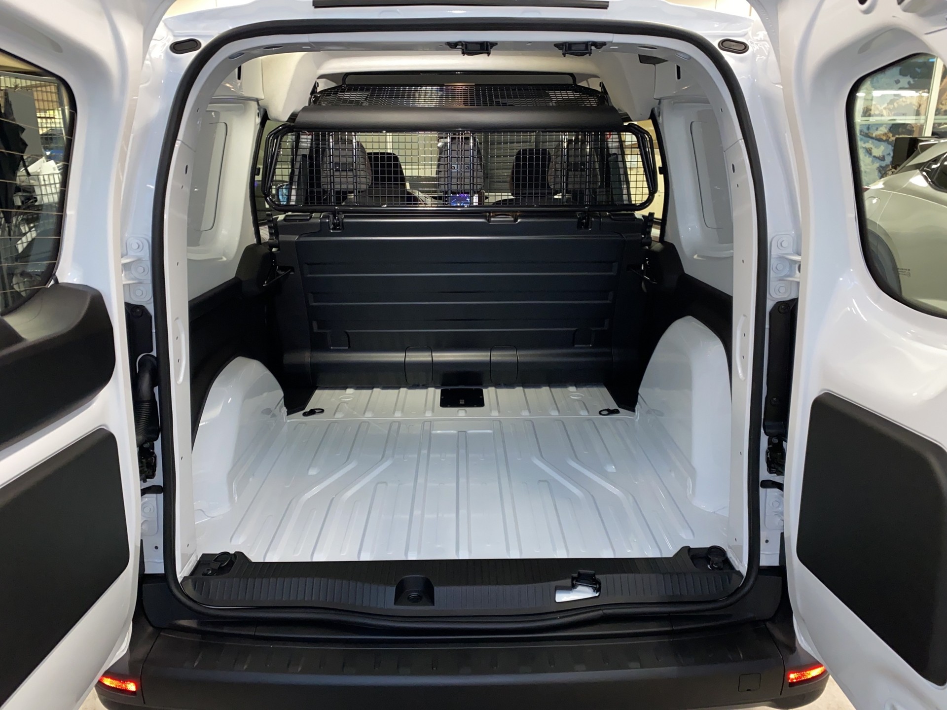 RENAULT Kangoo Van 1.3TCe Standard L2 DoppelKabine 5-Platz 130 PF Advance EDC-image-7