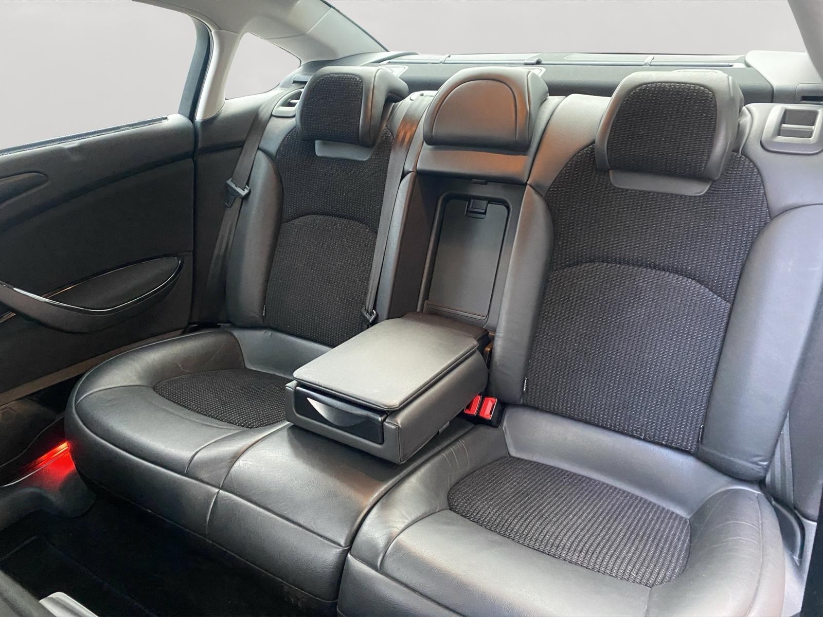 CITROEN C5 Berline 1.6 Turbo Exclusive Automatic-image-3
