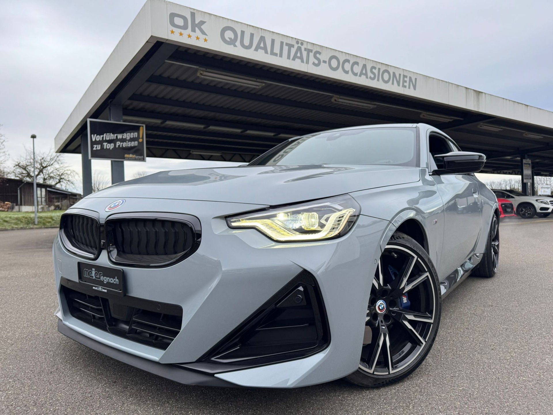 BMW M240i xDrive Steptronic-image-0