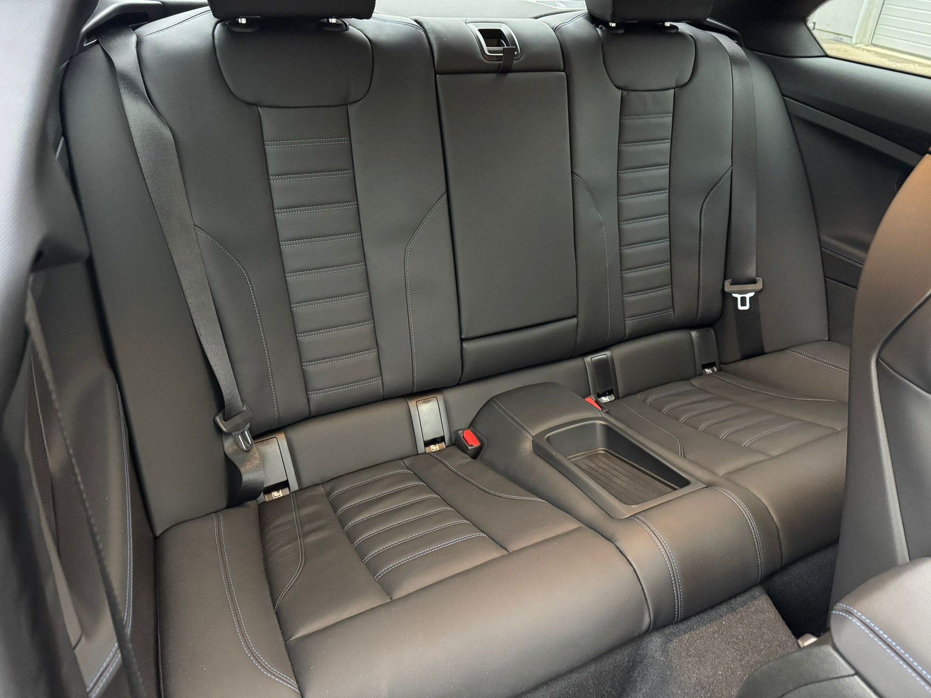 BMW M240i xDrive Steptronic-image-11