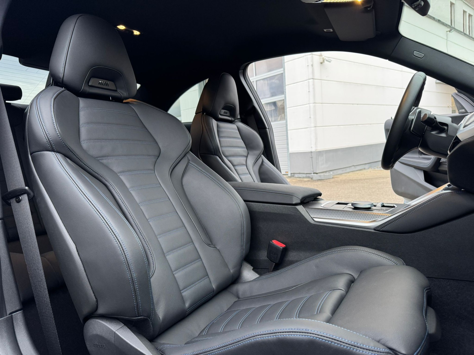 BMW M240i xDrive Steptronic-image-10